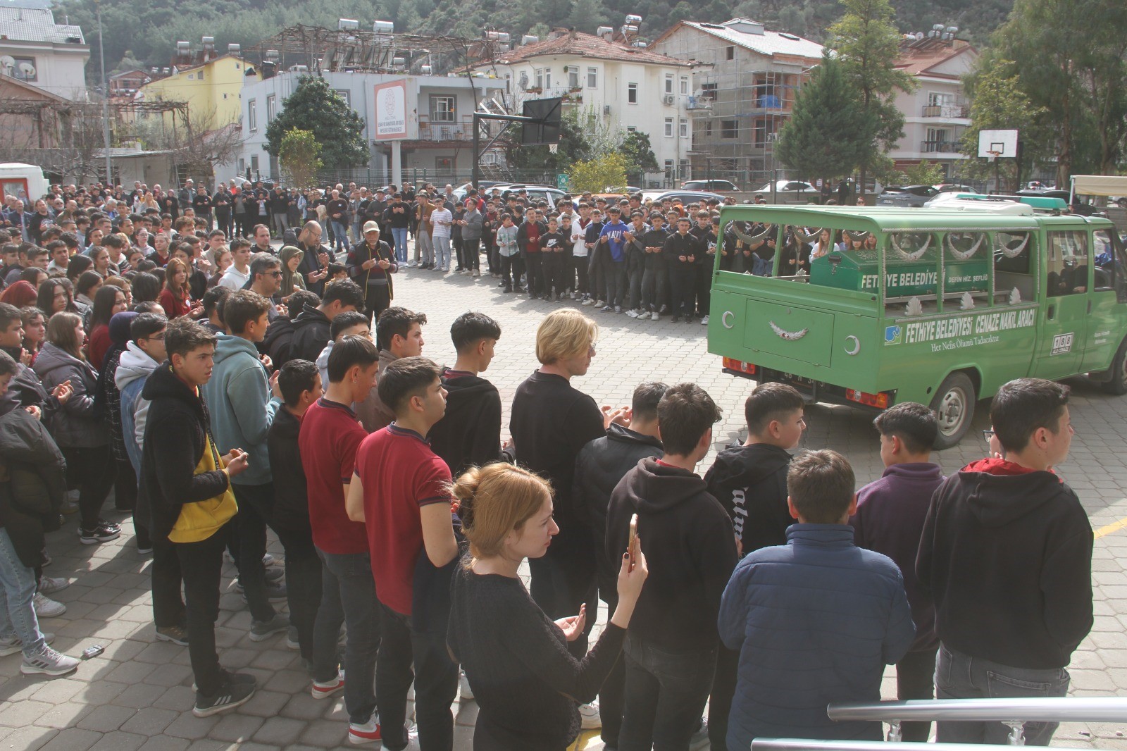 Gözyaşları Sel Oldu.. 42 Yaşındaydı (5)