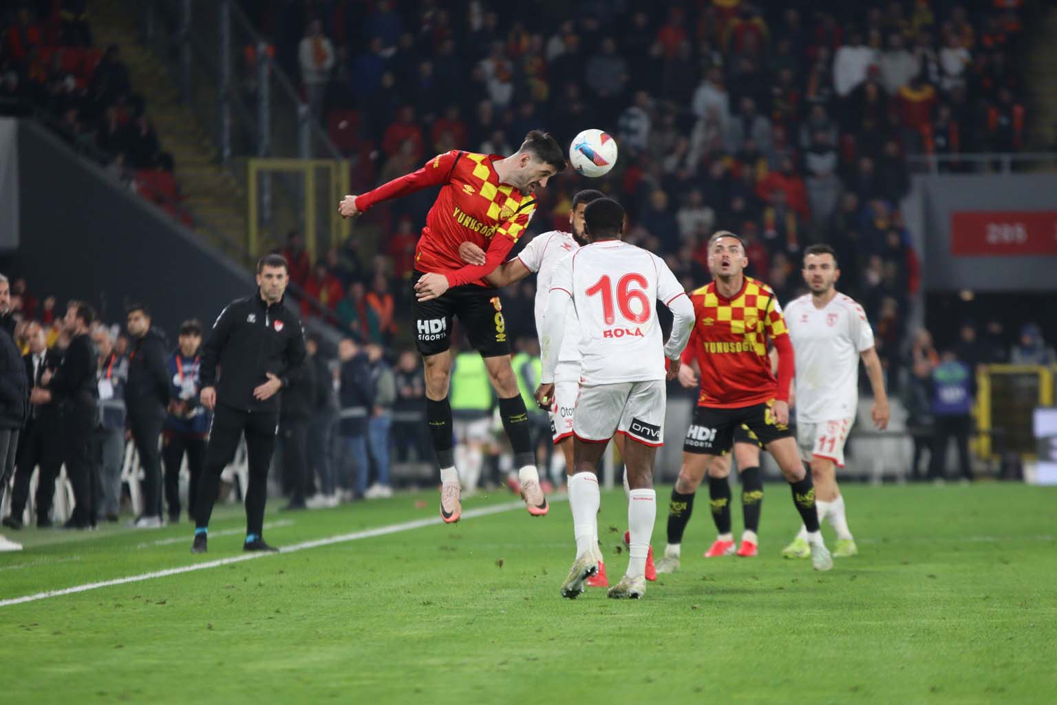 Trendyol Süper Lig Göztepe 2 Samsunspor 2 (Maç Sonucu) (14)