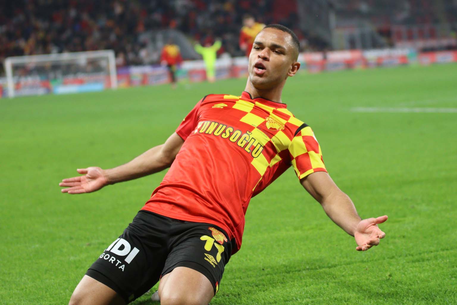 Trendyol Süper Lig Göztepe 2 Samsunspor 2 (Maç Sonucu) (6)