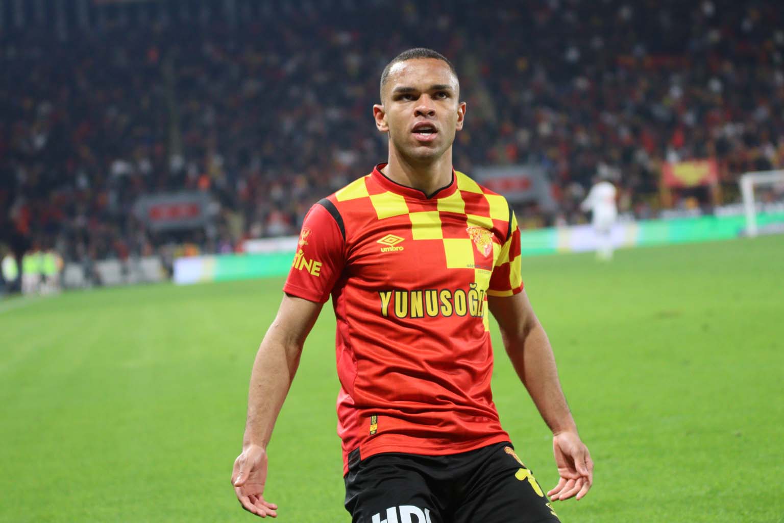 Trendyol Süper Lig Göztepe 2 Samsunspor 2 (Maç Sonucu) (7)