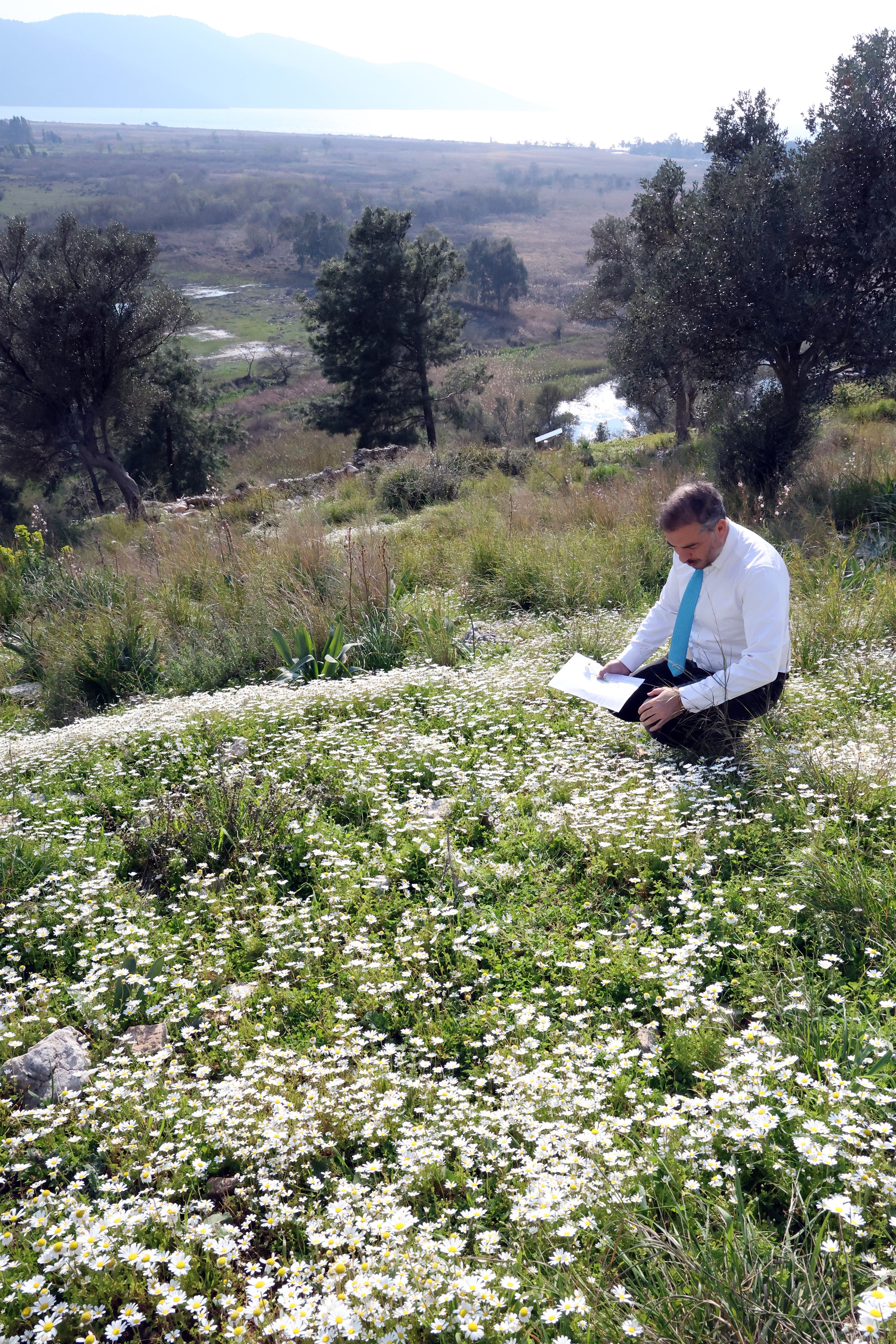Üçüncü Cemre Toprağa Düştü, Bahar Geliyor (2)