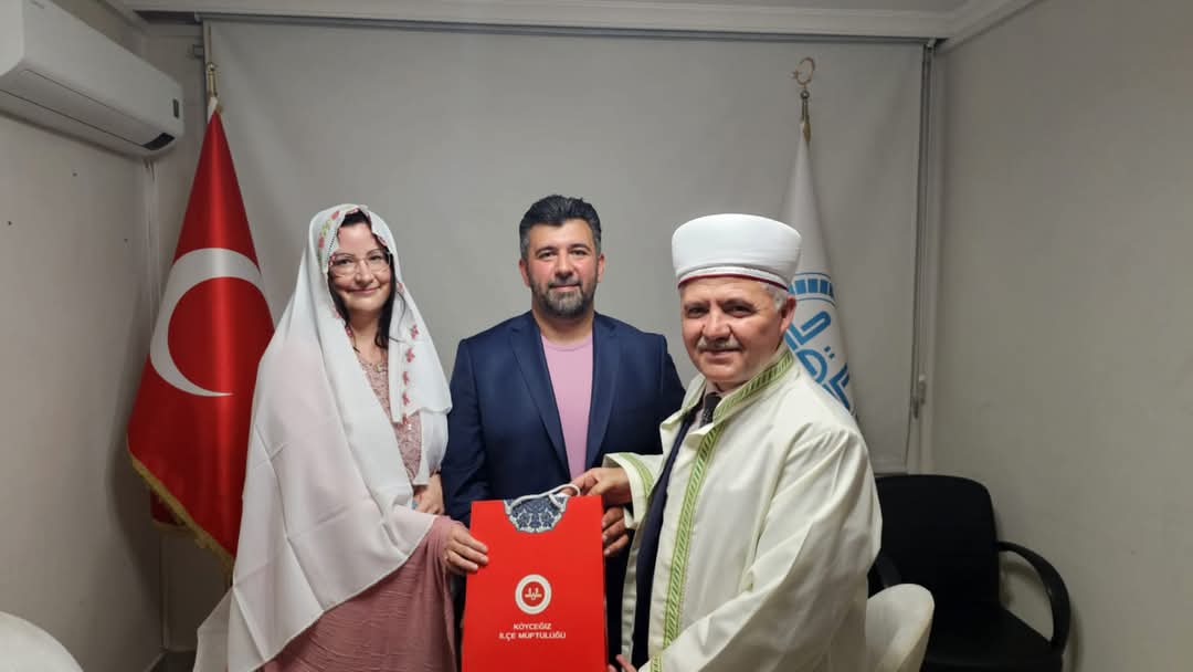 Alman Hemşire Müslüman Olup Canan Ismini Aldı (2)