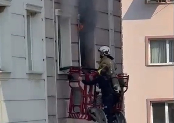 Aralarında Çocuklar Da Var.. Mahsur Kaldılar (4)