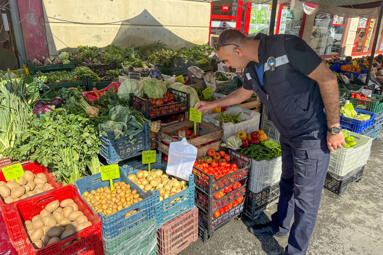 Aydın Efeler’de Manavlar Denetlendi (2)