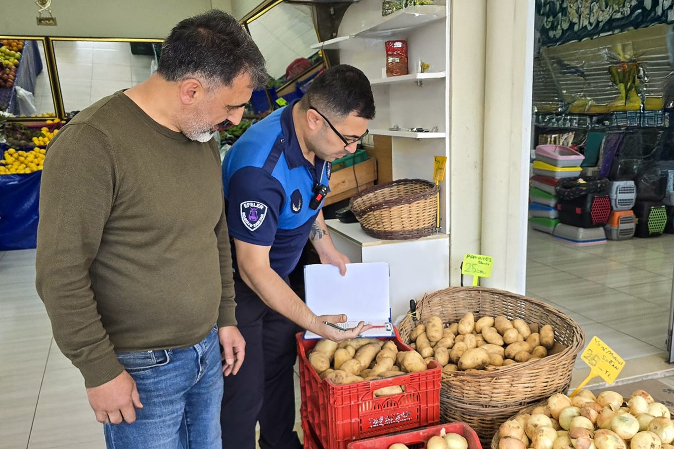 Aydın Efeler’de Manavlar Denetlendi (4)