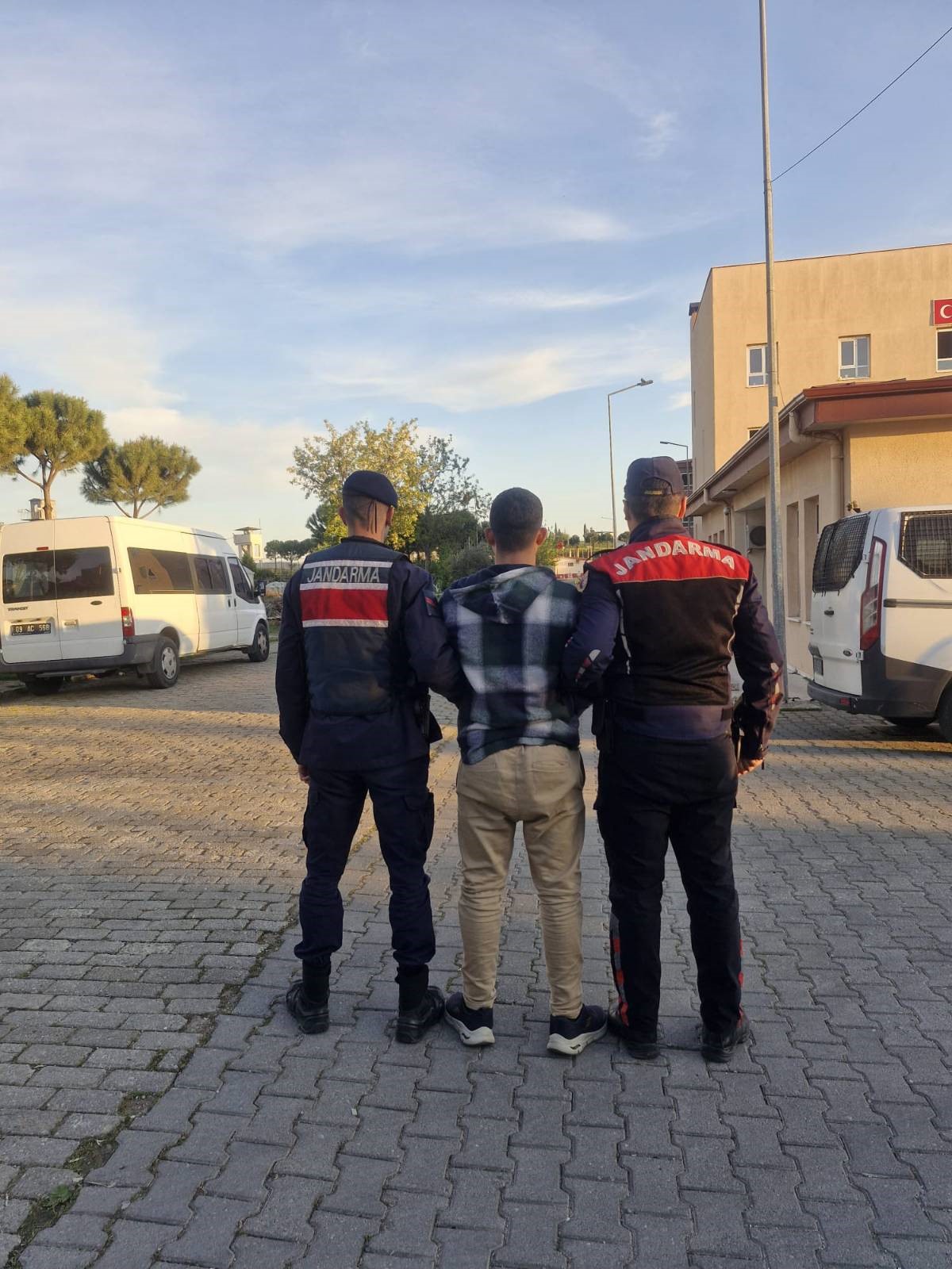 Aydın’da 2 Günde 45 Aranan Şahıs Yakalandı (2)