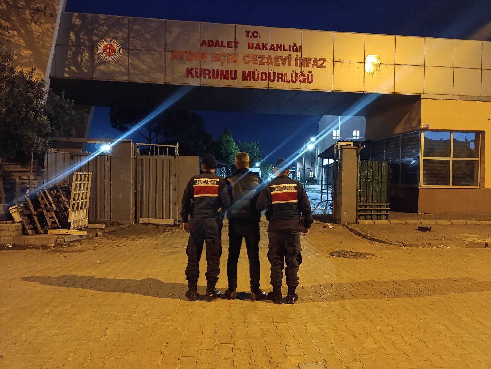 Aydın’da 2 Günde 45 Aranan Şahıs Yakalandı (3)