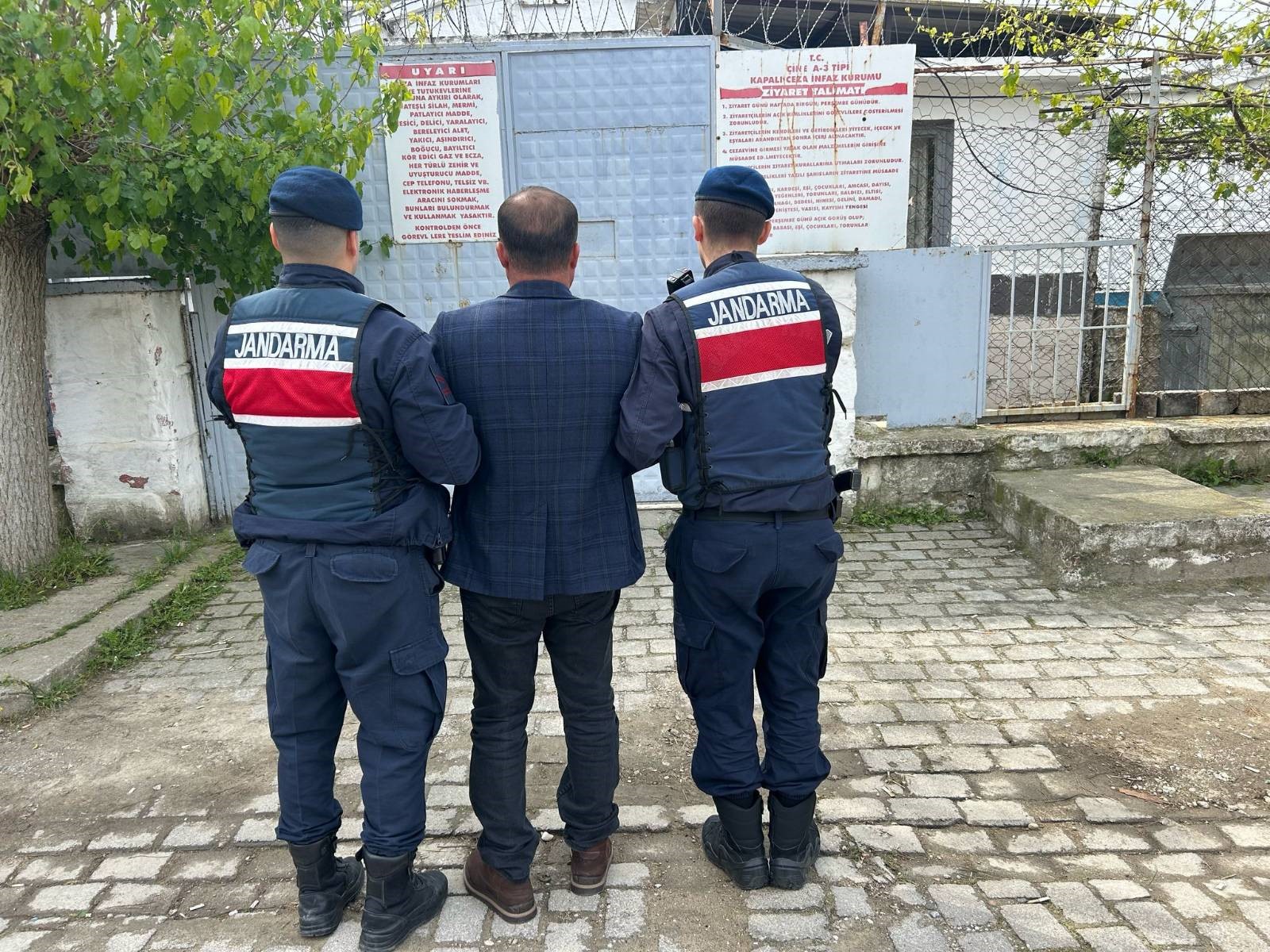 Aydın’da 2 Günde 45 Aranan Şahıs Yakalandı (4)