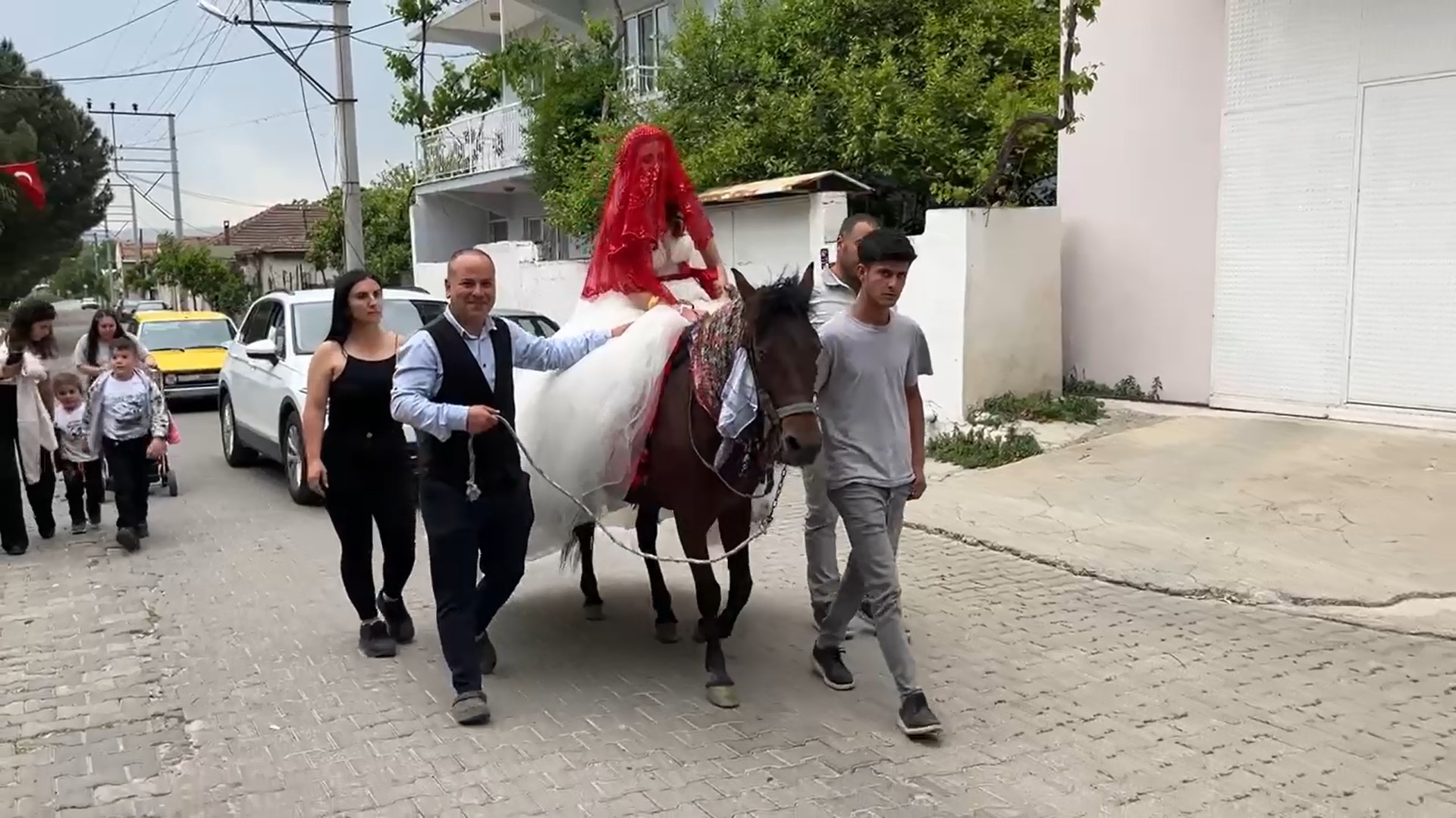 Aydın’da 5 Yıl Sonra Gelen Düğün Sevinci (9)