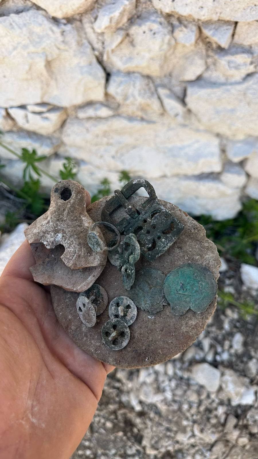 Aydın’da Bu Çukurun Içinden 4 Kişi Çıktı