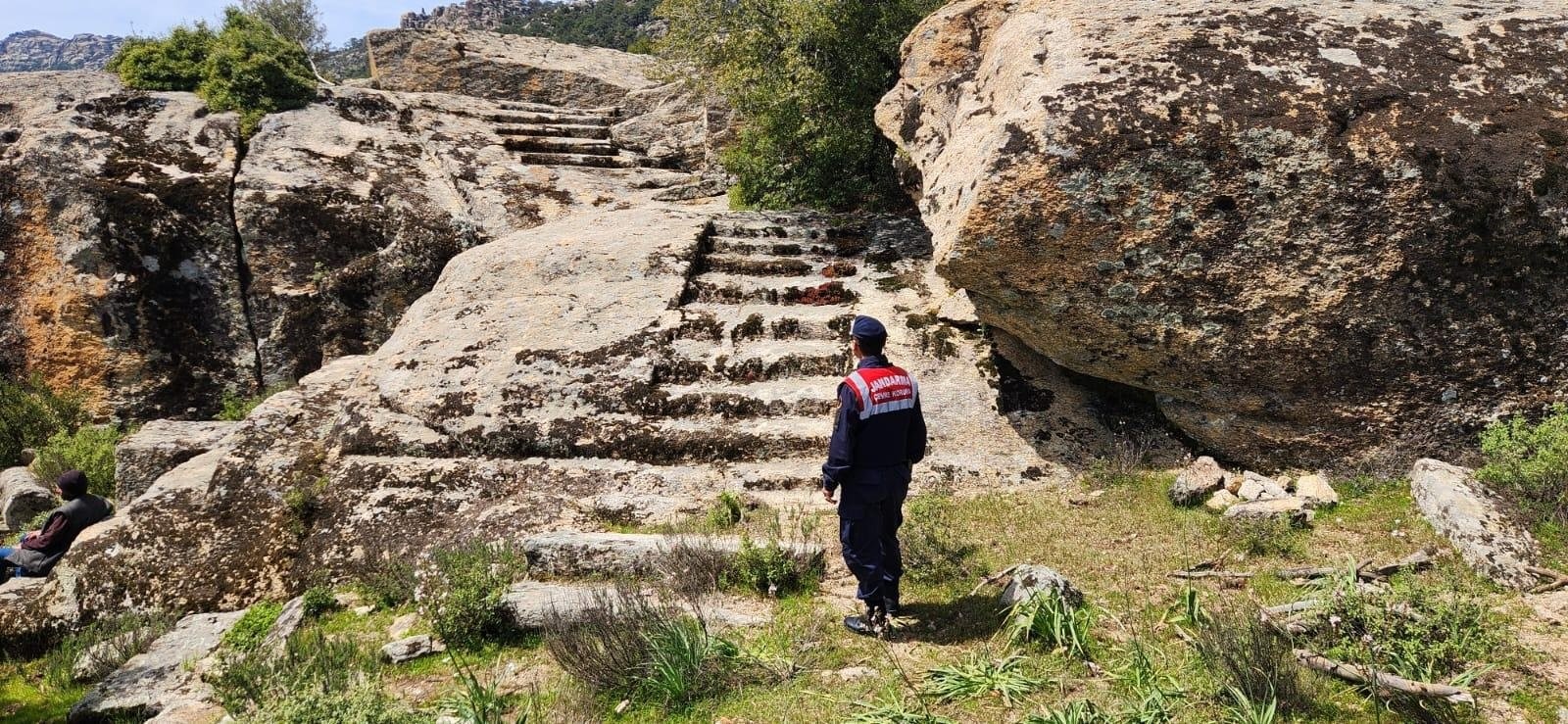 Aydın’da Jandarma O Bölgeyi Gözetim Altına Aldı (2)