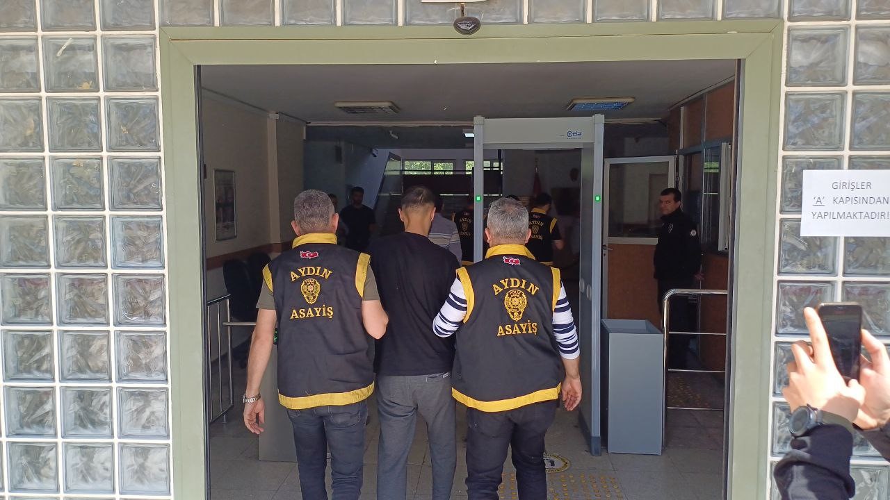 Aydın’da Kız Meselesinden Birbirlerine Girdiler, 1’I Ağır 2 Yaralı (3)