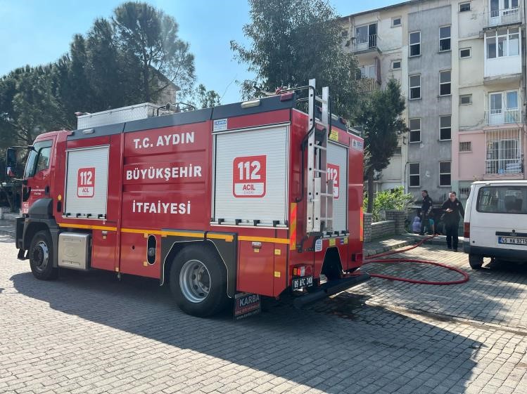 Aydın’da Yangın Çıkan Ev Küle Döndü (6)