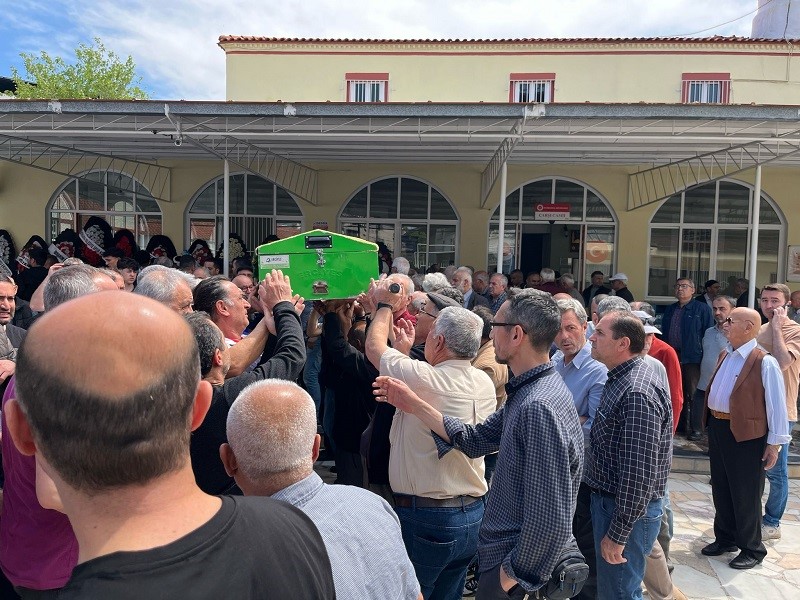 Aydınlı Eski Futbolcu Ertin Son Yolculuğuna Uğurlandı (2)