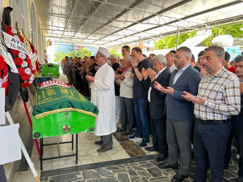 Aydınlı Eski Futbolcu Ertin Son Yolculuğuna Uğurlandı (5)