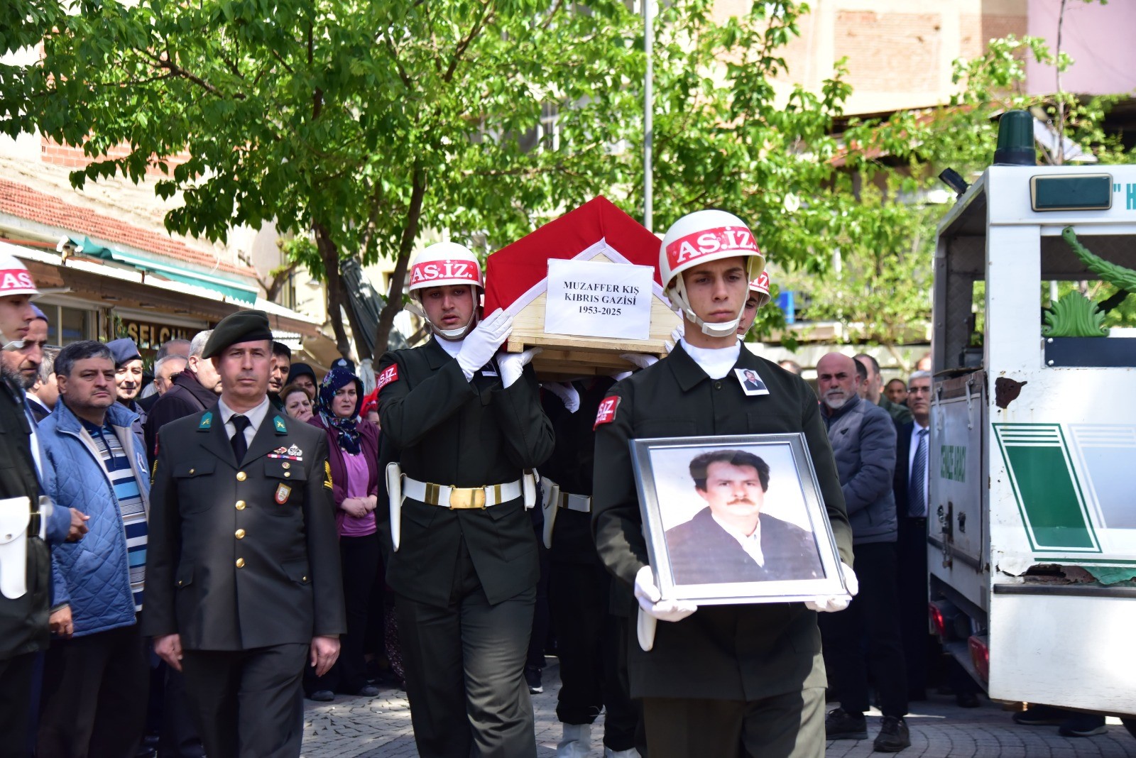 Aydınlı Kıbrıs Gazisi Askeri Törenle Son Yolculuğuna Uğurlandı