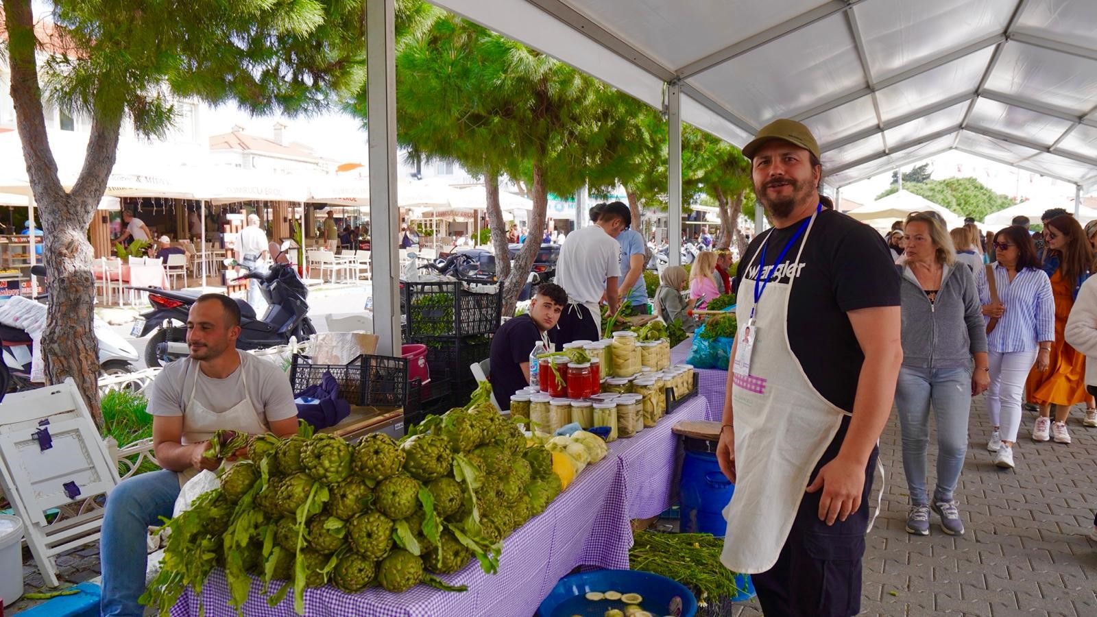 Bu Festivalde Sadece Ot Var.. Çeşit Çeşit Mevsimsel Otlar Sergileniyor (5)