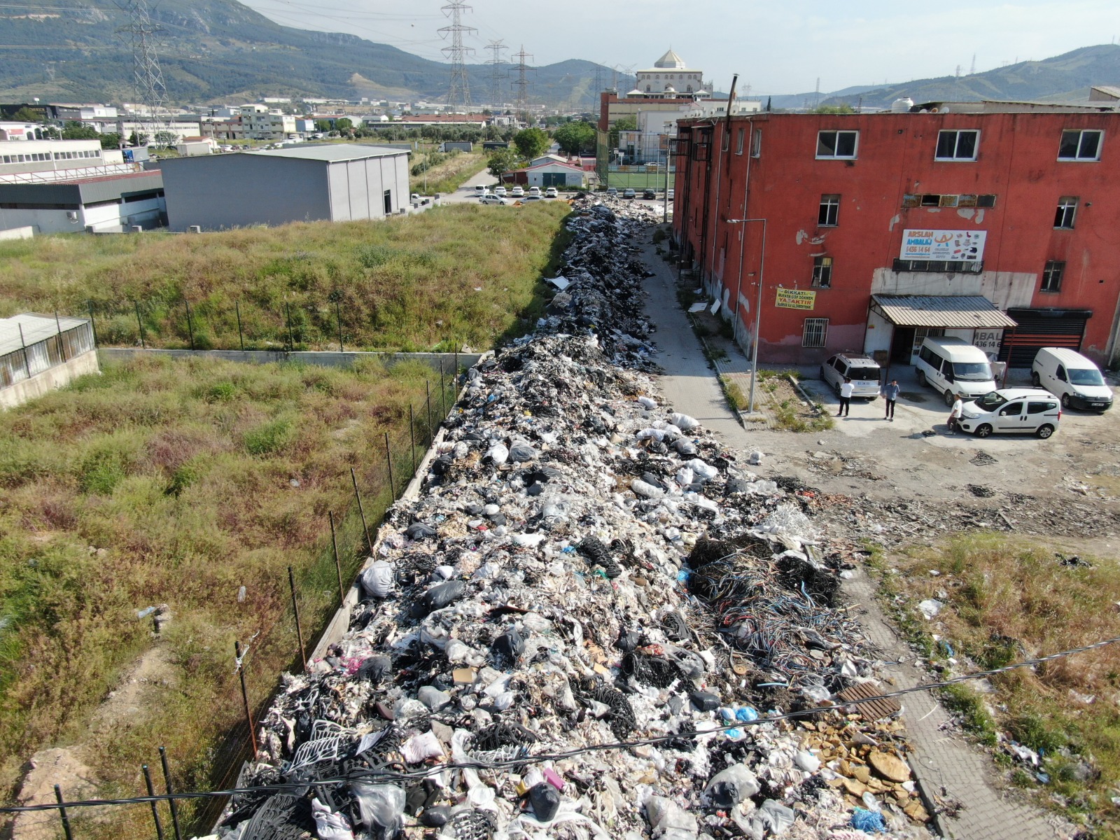 Bu Görüntü Hindistan’da Değil Ege’nin En Kalabalık Kentlerinden Birinde Kaydedildi (7)