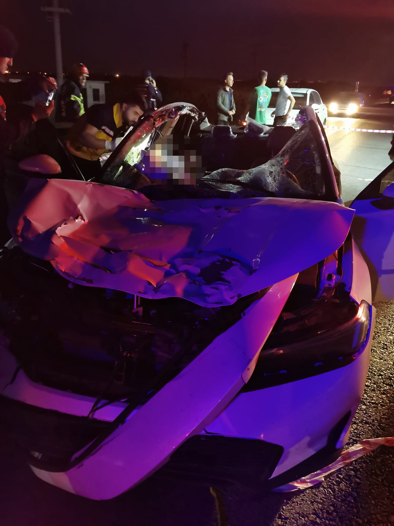 Denizli’de Başıboş Ata Çarpan Otomobil Takla Attı (4)