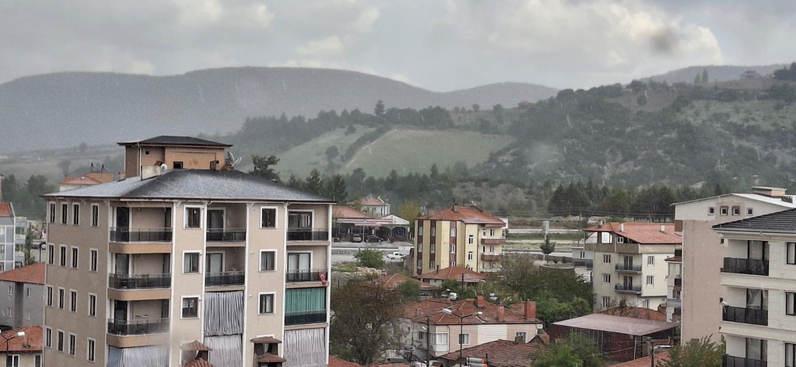 Denizli’de Dolu Yağışı Etkili Oldu (5)