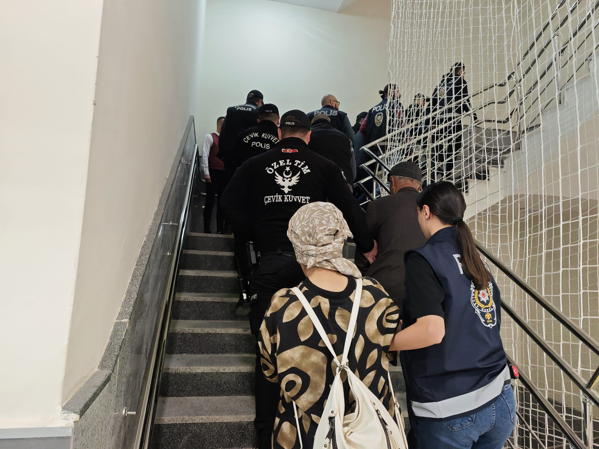 Fuhuş Operasyonunda Yakalandılar