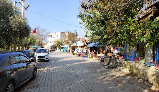 İzmir’in Seferihisar Ilçesine Bağlı Ulamış Köyü, Sanatla Iç Içe Geçmiş Atmosferiyle Ege Bölgesi’nin