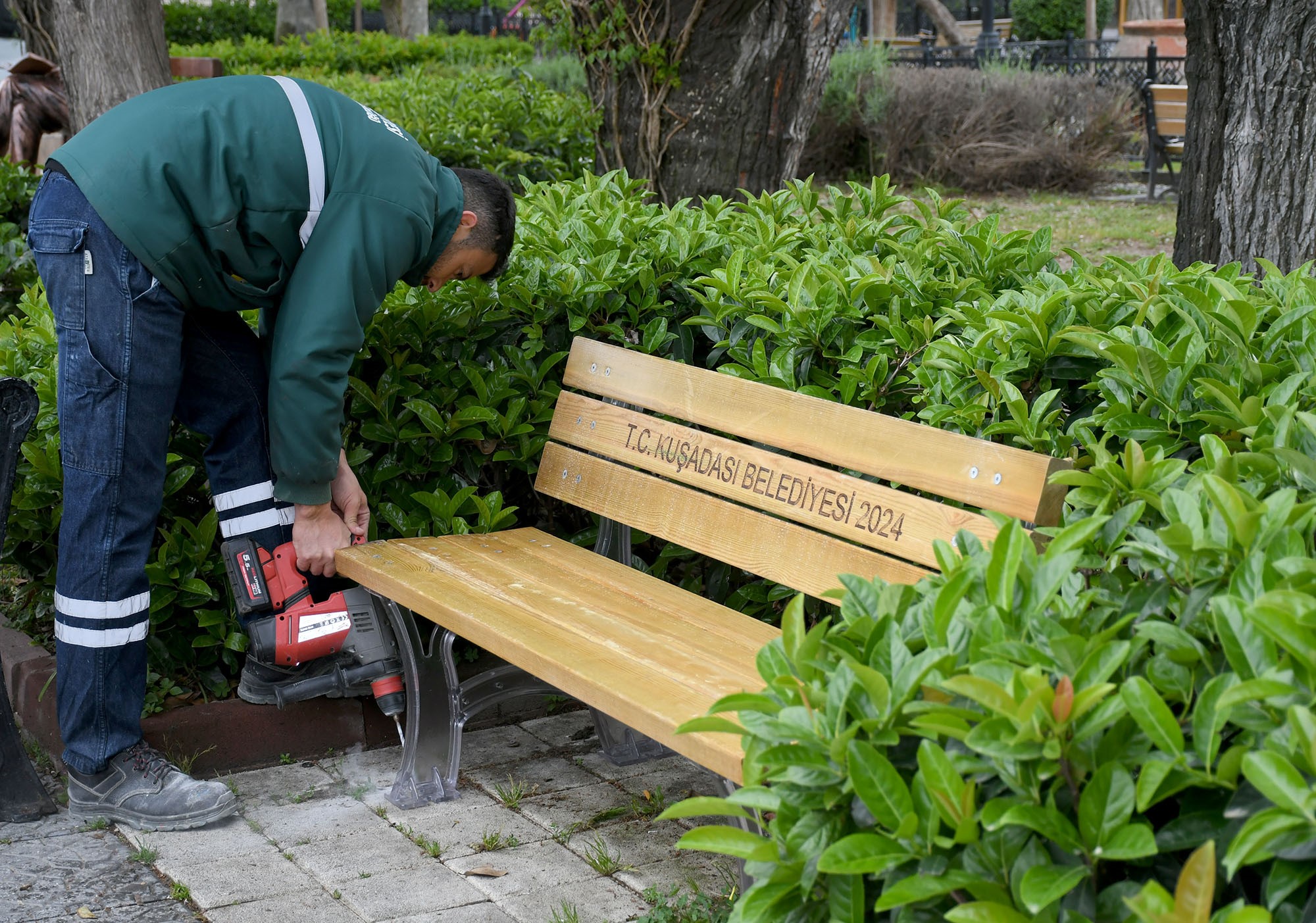 Kuşadası Belediyesi Kenti Turizm Sezonuna Hazırlıyor (7)