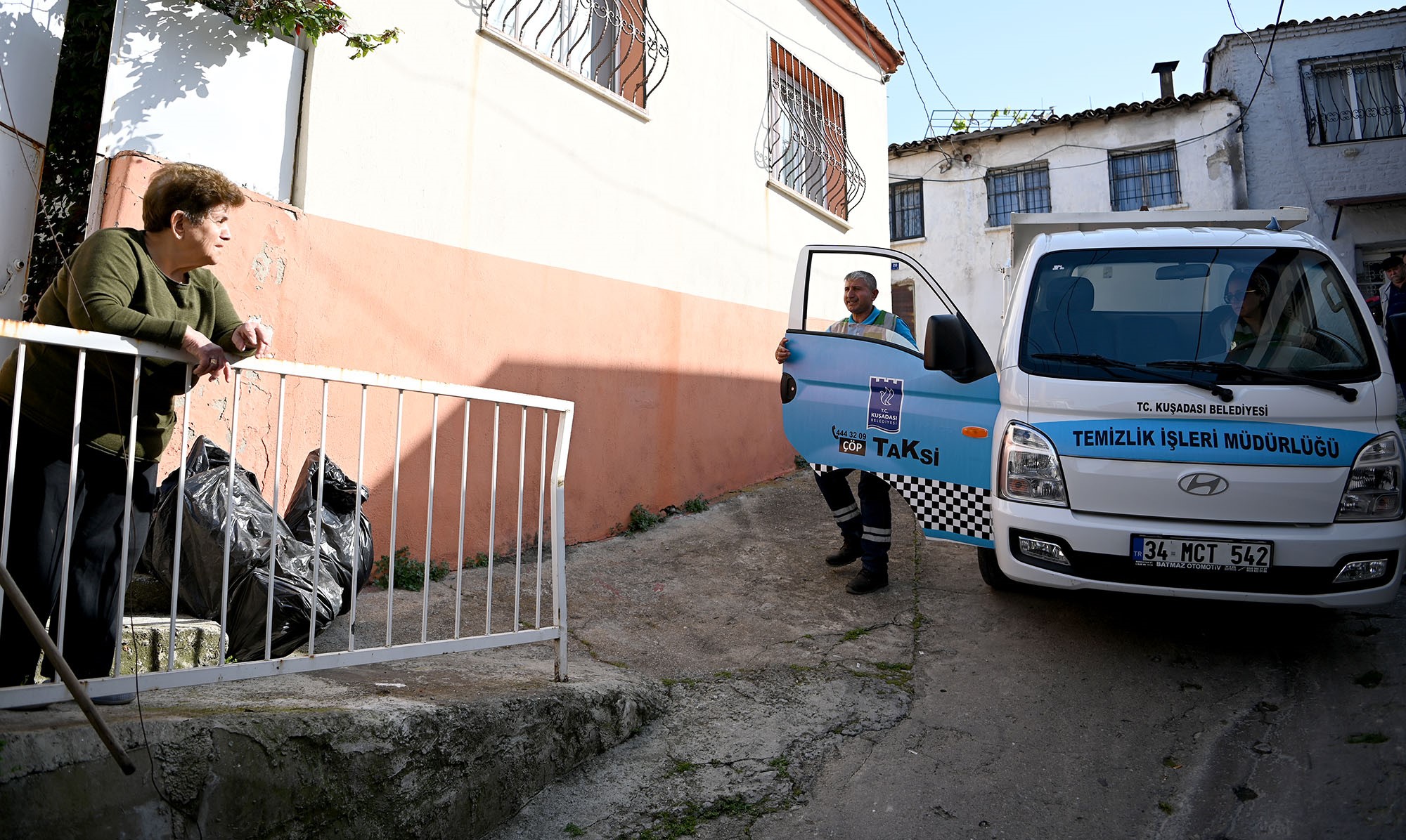 Kuşadası’nda ‘Alo Çöp Taksi’ Dönemi Başladı (4)