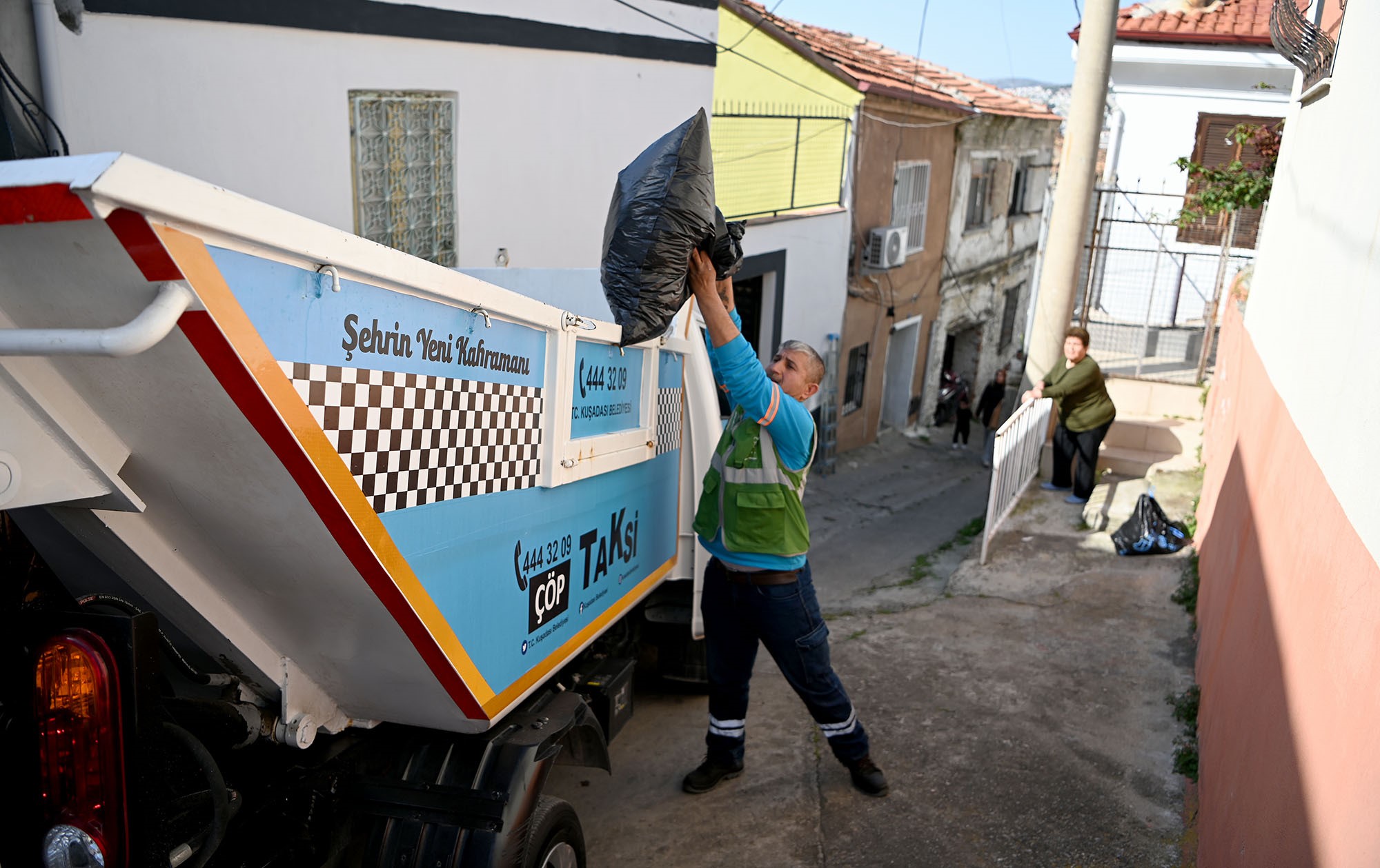 Kuşadası’nda ‘Alo Çöp Taksi’ Dönemi Başladı (5)