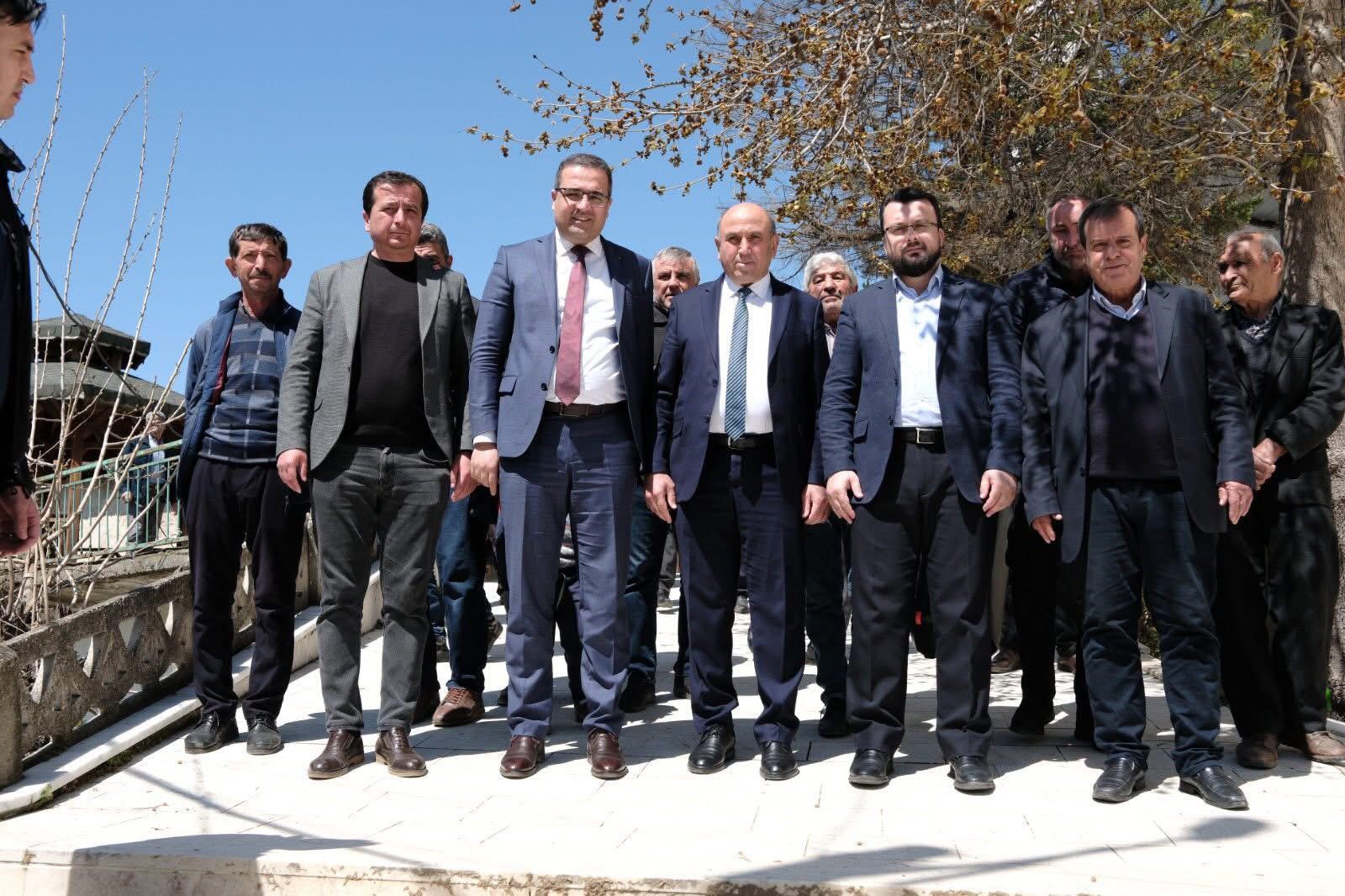 Mahalleli Yağmur Duasına Çıktı