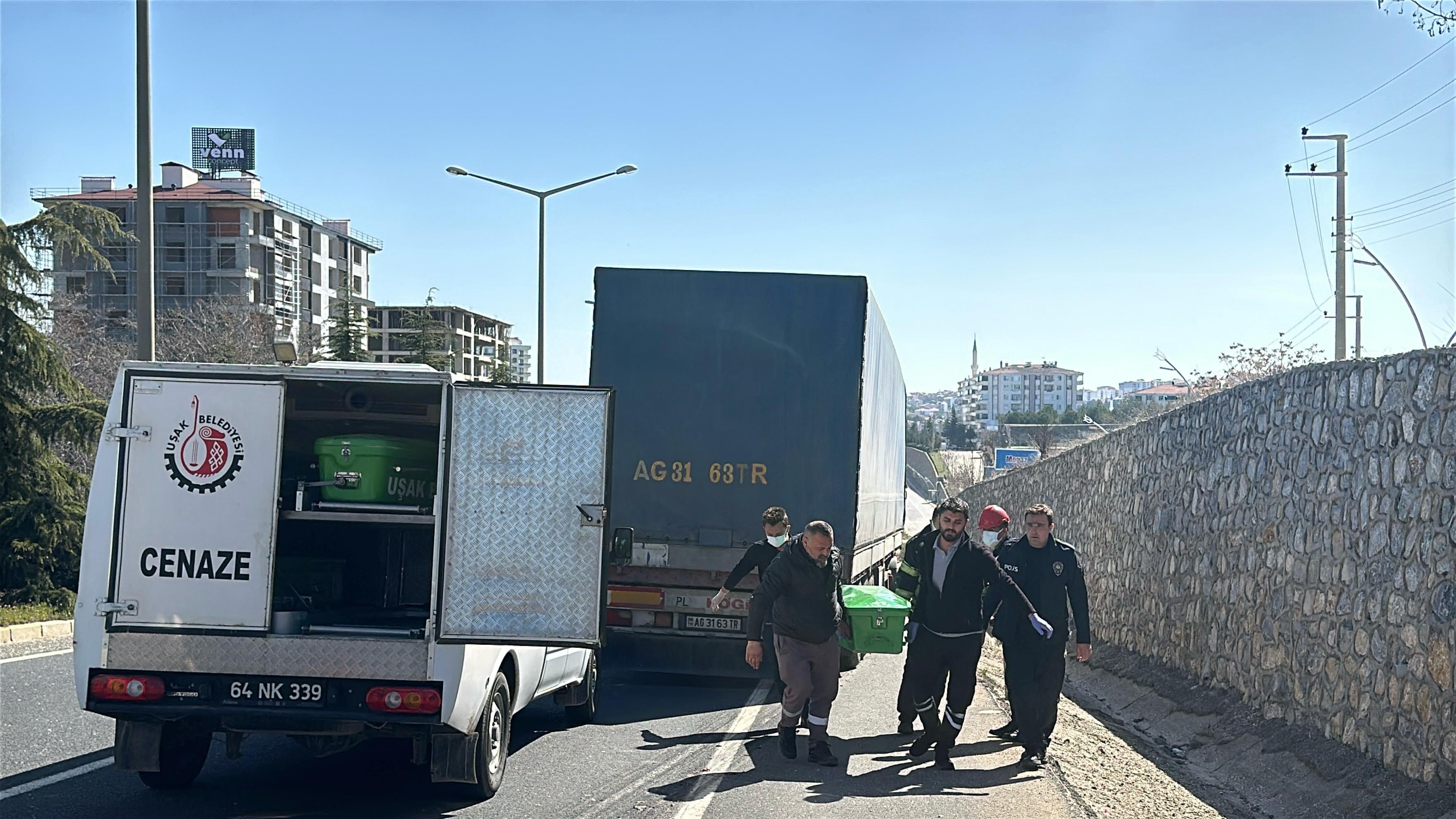 Motosiklet Ile Tır Çarpıştı.. 42 Yaşındaki Sürücü Hayatını Kaybetti