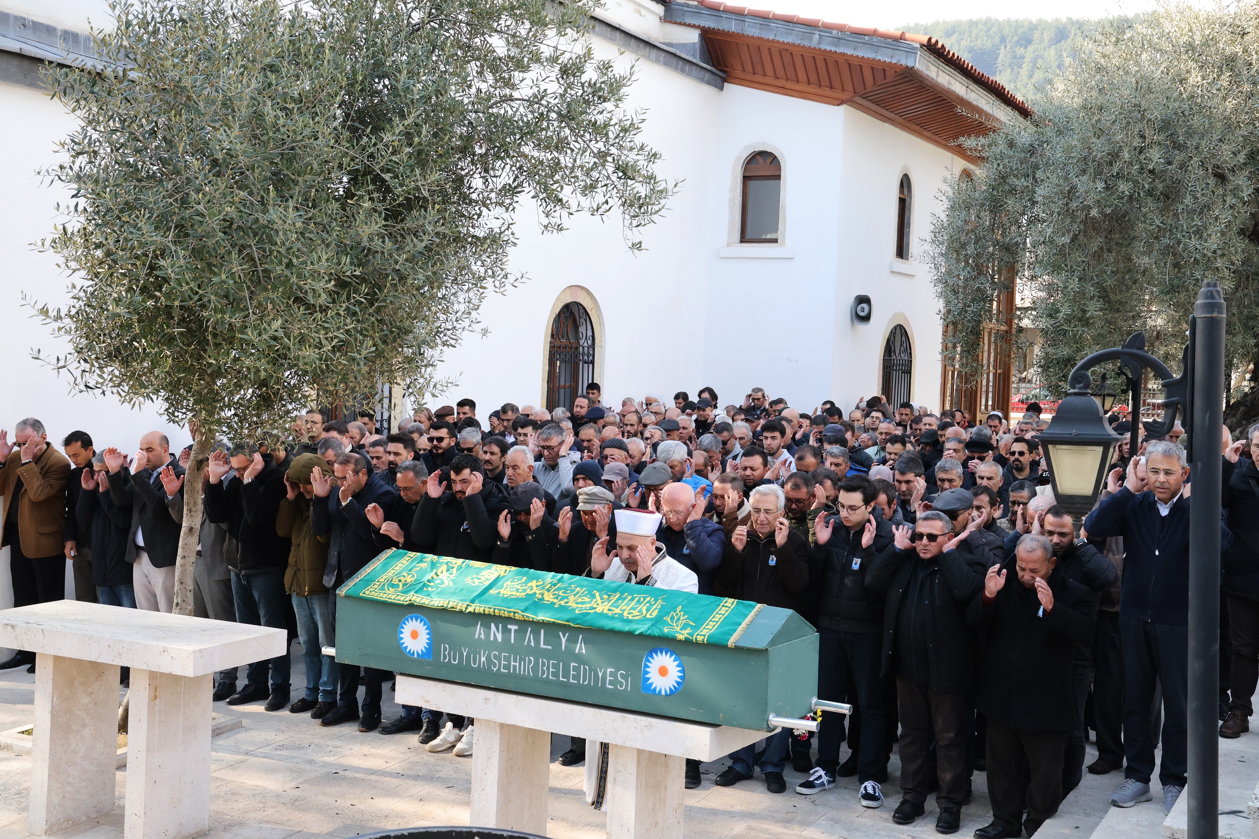 Sevilen Doktor Son Yolculuğuna Uğurlandı