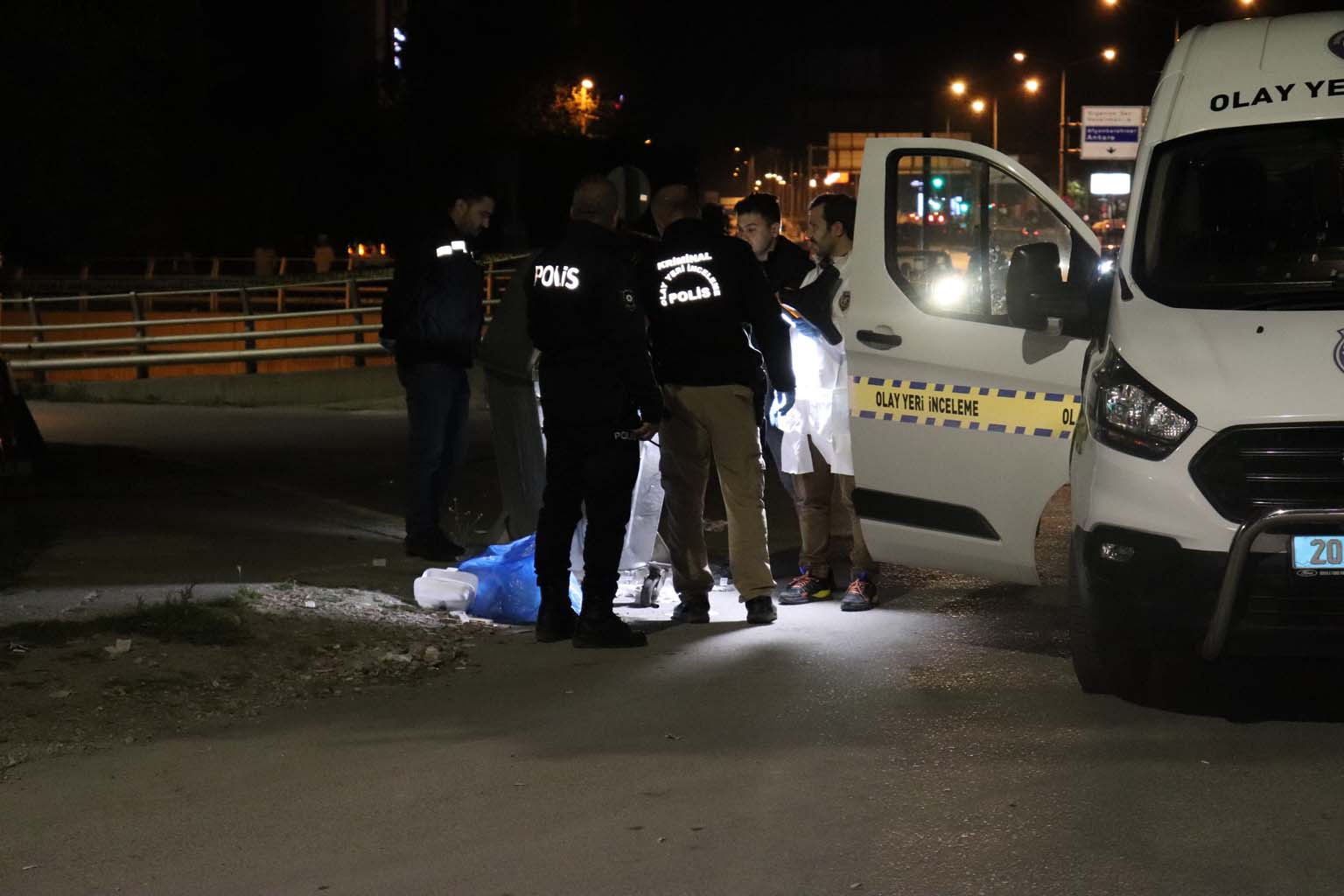 Yeni Doğmuş Bebeğin Cansız Bedeni Çöp Konteynerinde Bulundu (10)