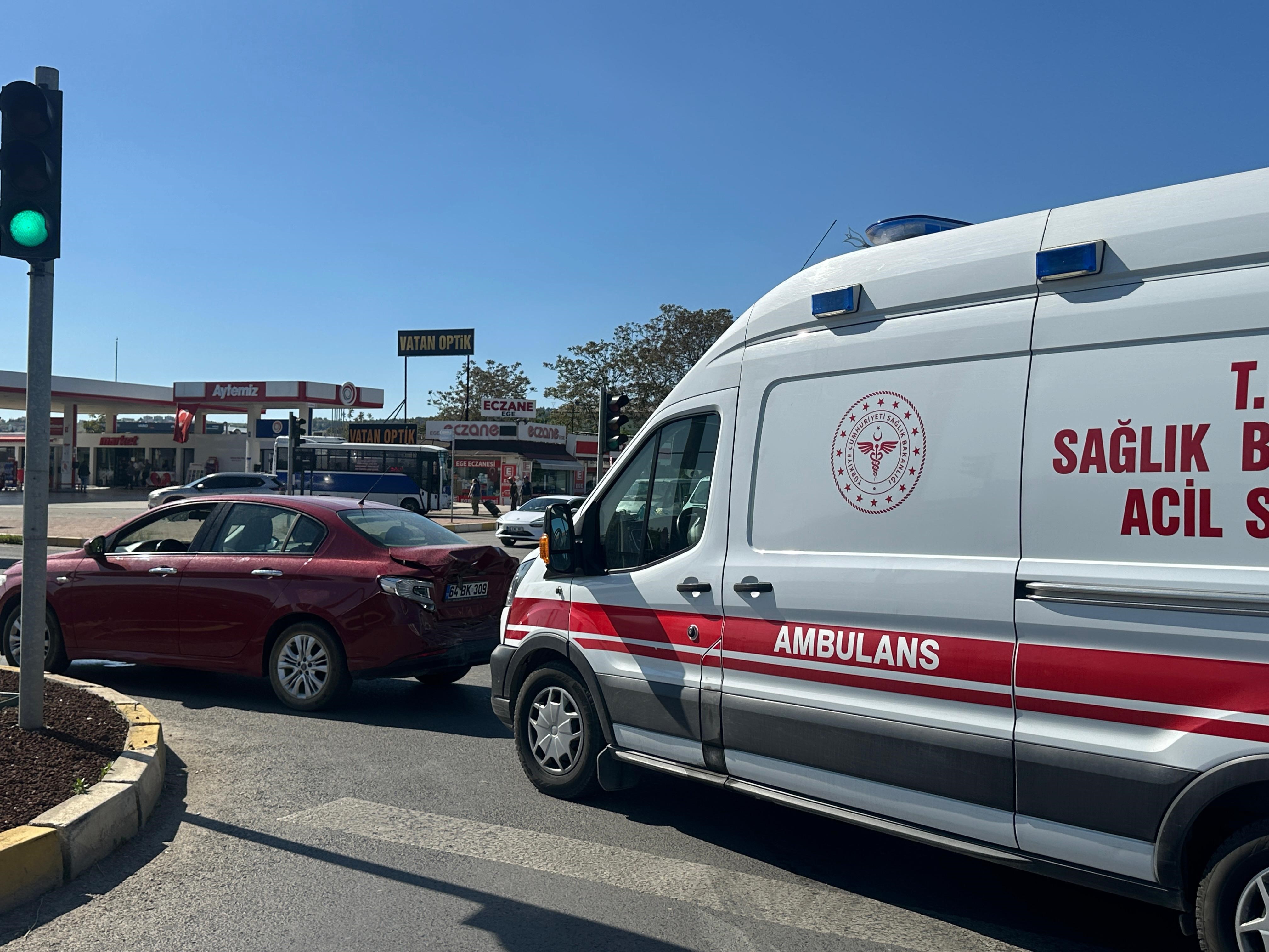 4 Aracın Karıştığı Zincirleme Kazada Çok Sayıda Yaralı (9)