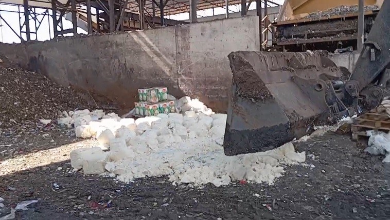 7 Ton Bozuk Peynir.. Bu Markaya Dikkat (2)