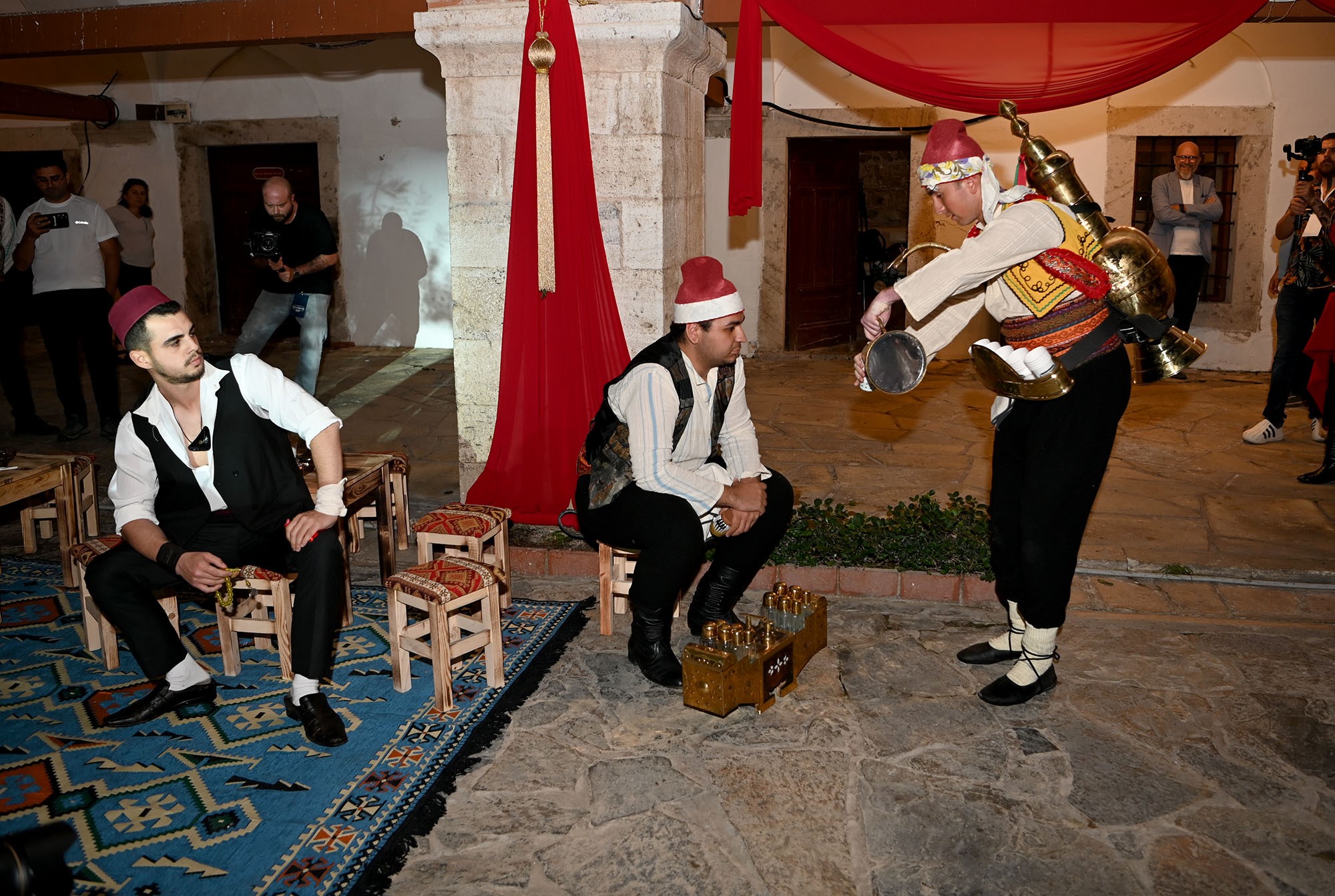 Anadolu Ateşi Yaz Boyunca Kuşadası’nda Yanacak (7)