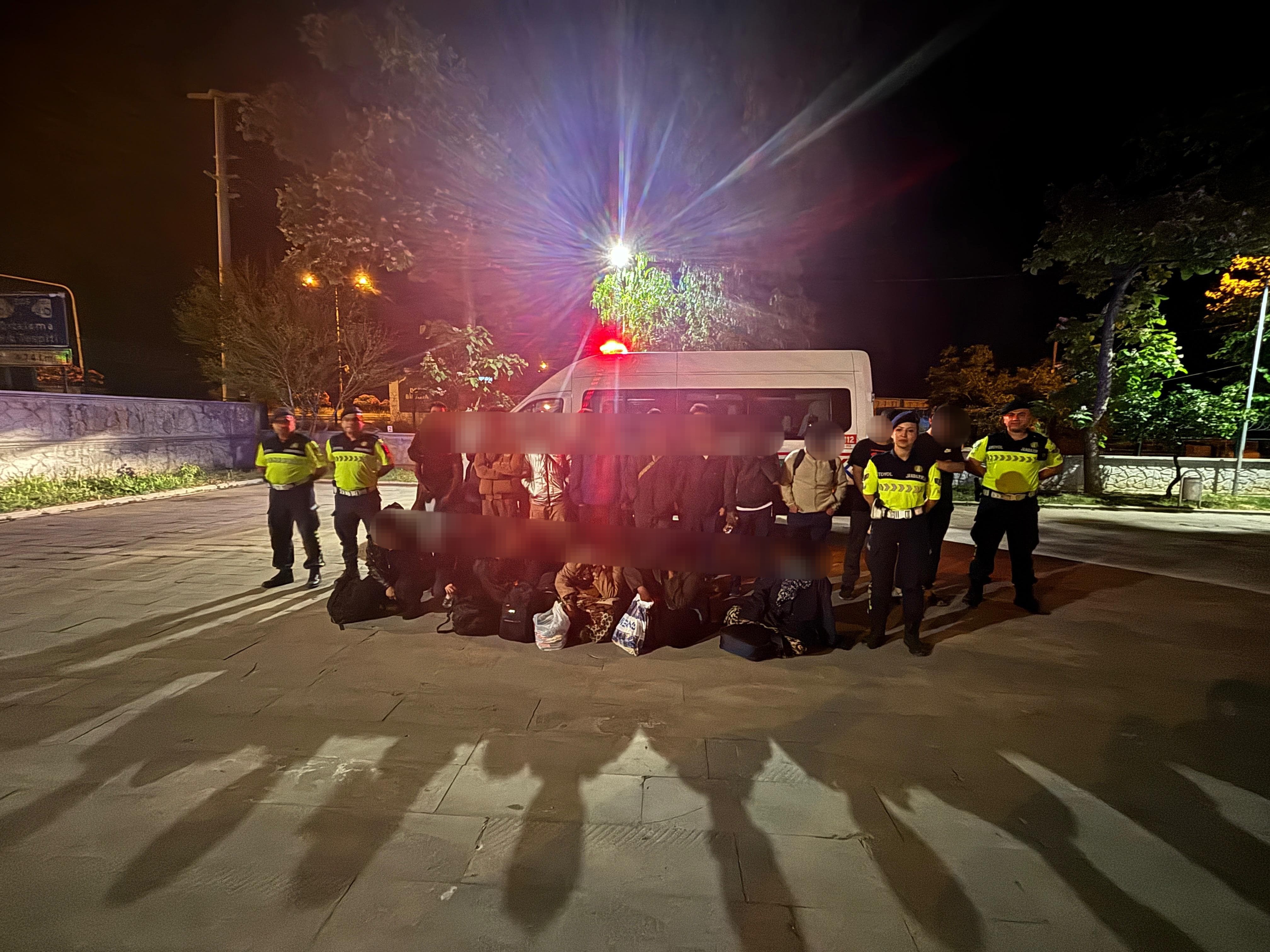 Aydın İzmir Otoyolu'nda Jandarma Operasyonu