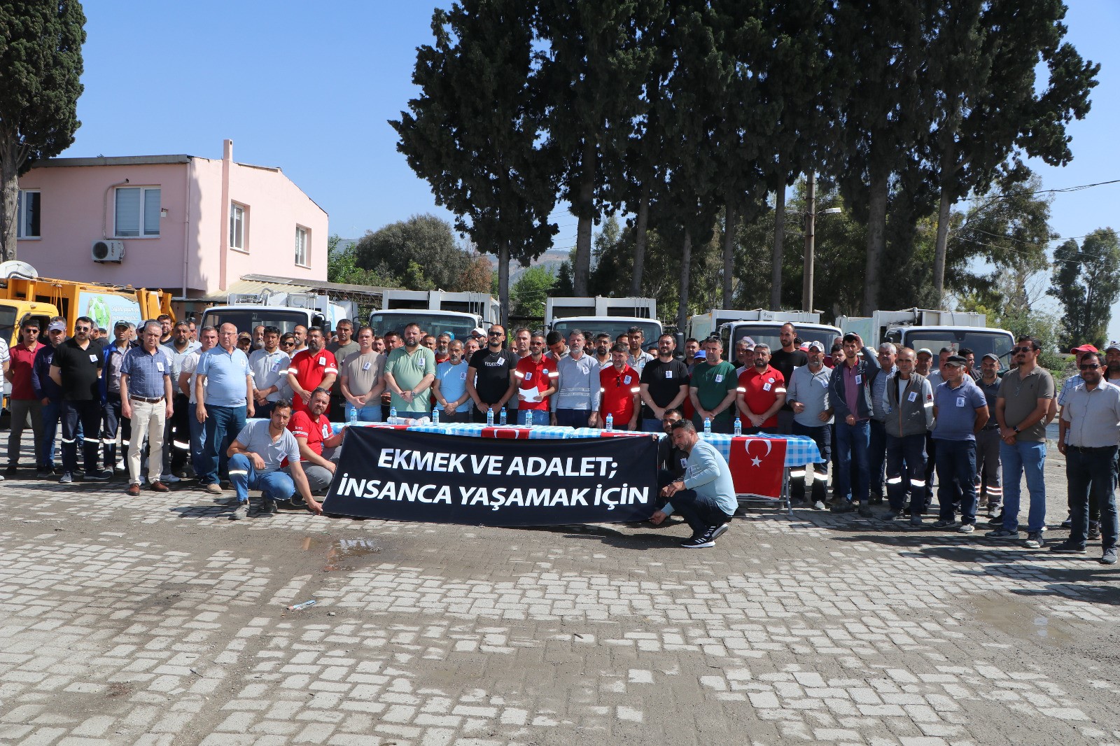 Aydın Söke’de Hayatını Kaybeden Belediye Işçisine Gözyaşlarıyla Veda (6)