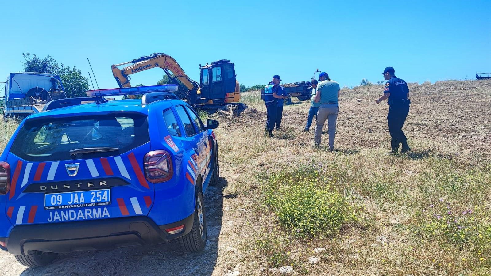 Aydın’da 3 Kişi Arazide Yakalandı (2)