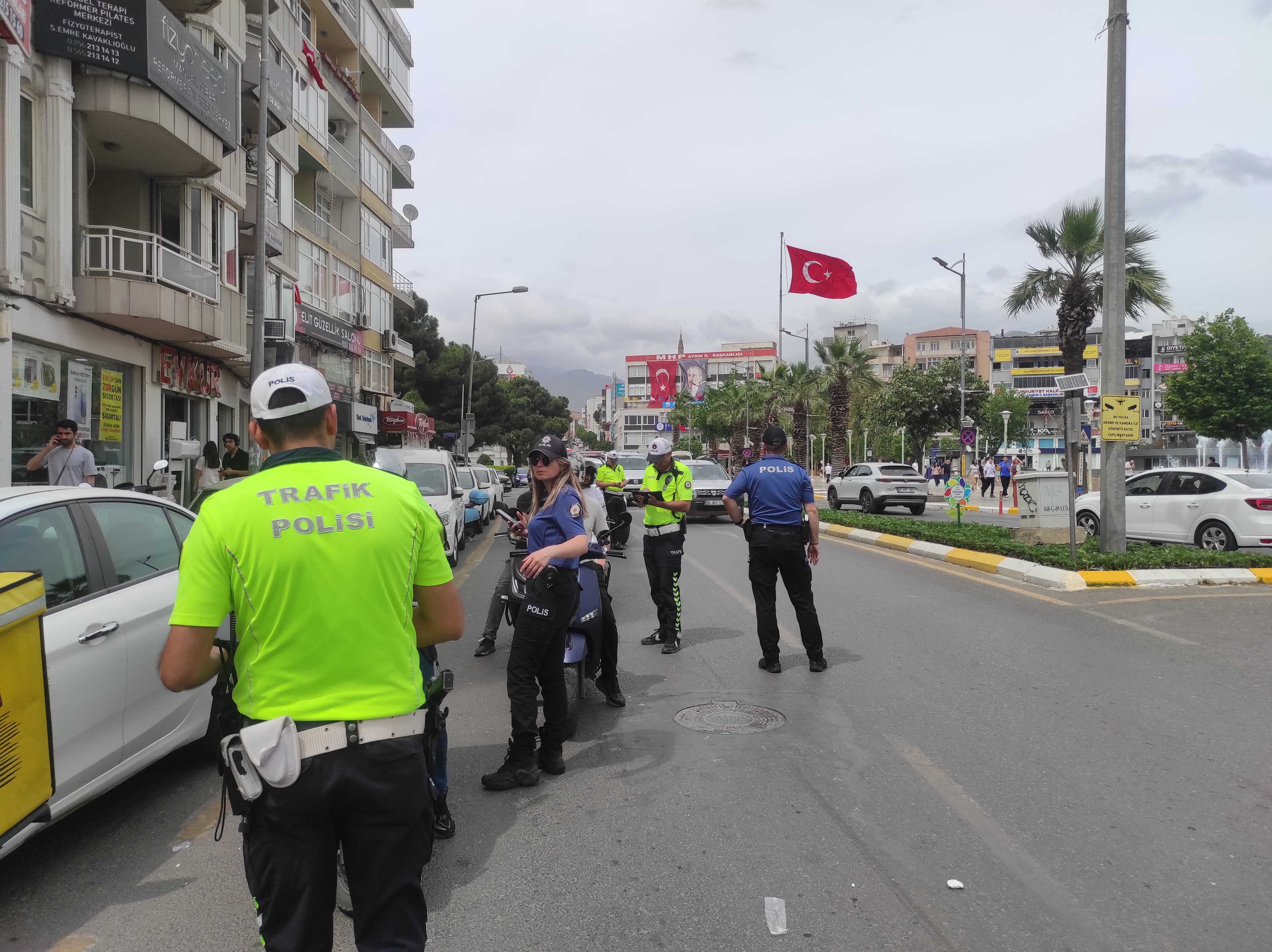 Aydın’da Ekipler Alarm Durumuna Geçti (3)