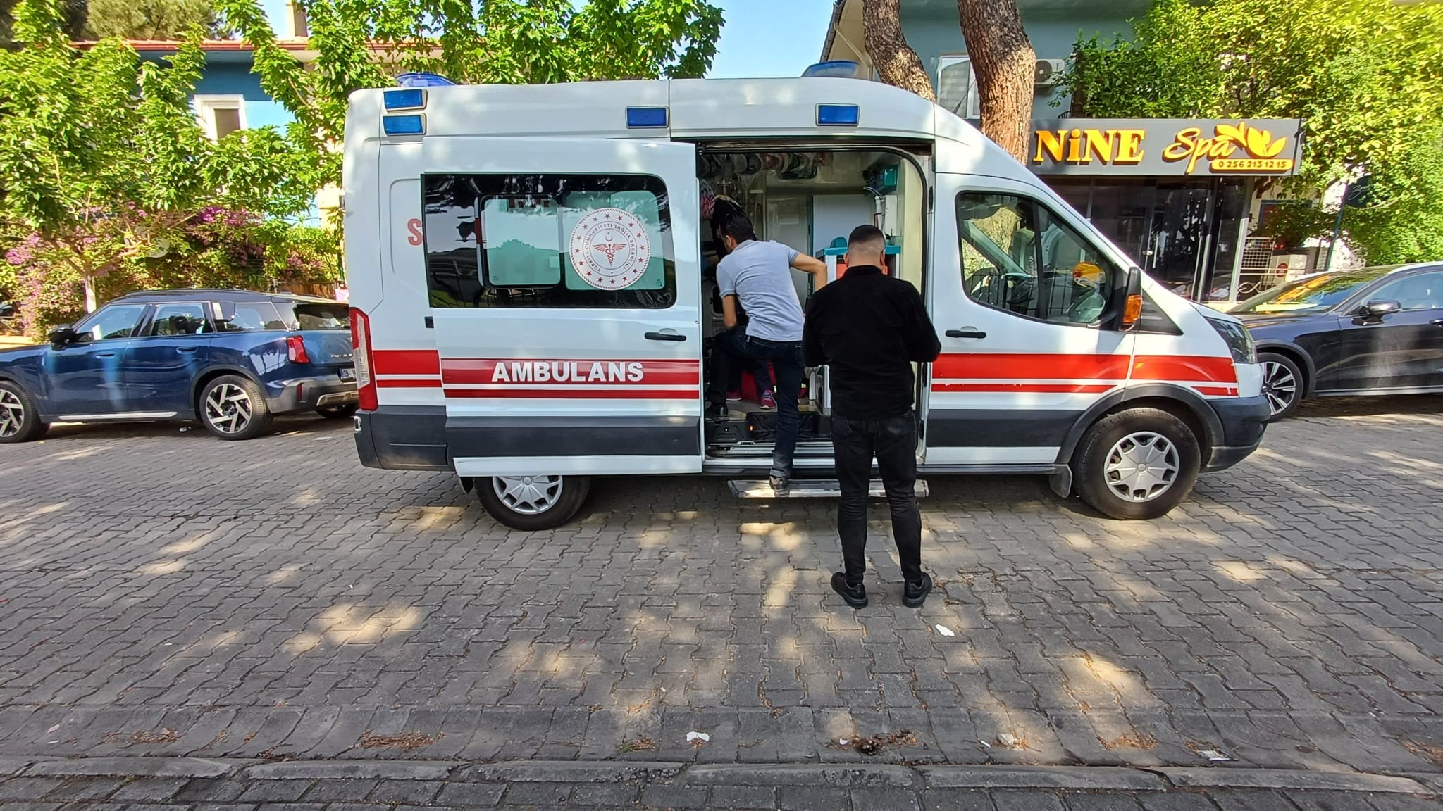 Aydın’da Ekipler Son Anda Yetişti, Genç Kadın Kurtarıldı