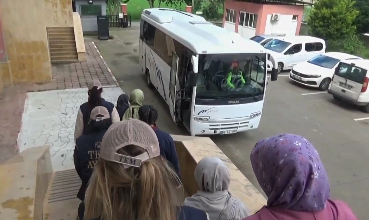 Aydın’da Fetö’nün Öğrenci Yapılanmasına Yönelik Operasyon (7)