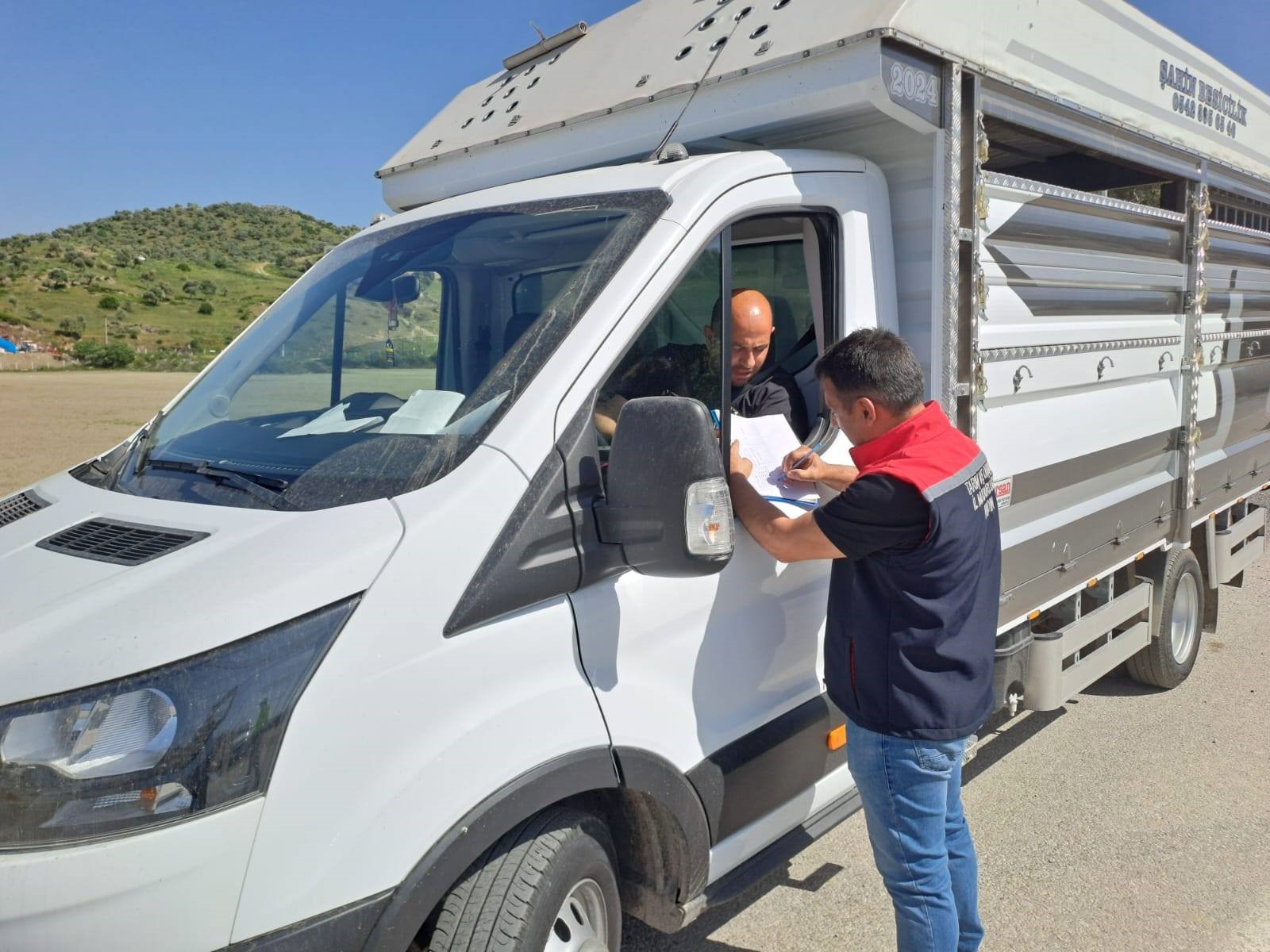 Aydın’da Hayvan Taşıyan Araçlar Tek Tek Incelendi (5)