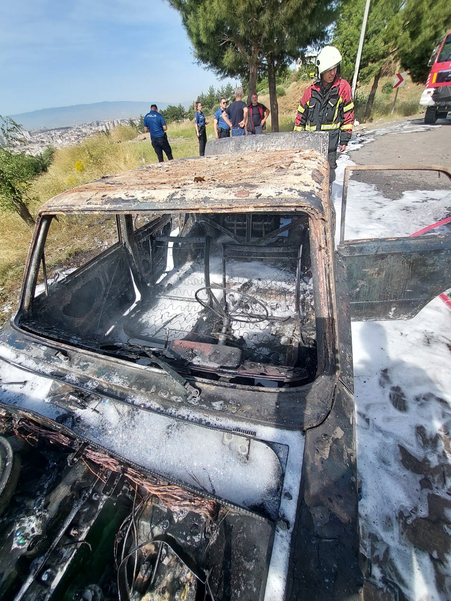 Aydın’da Otomobil Alev Alev Yandı (3)-1