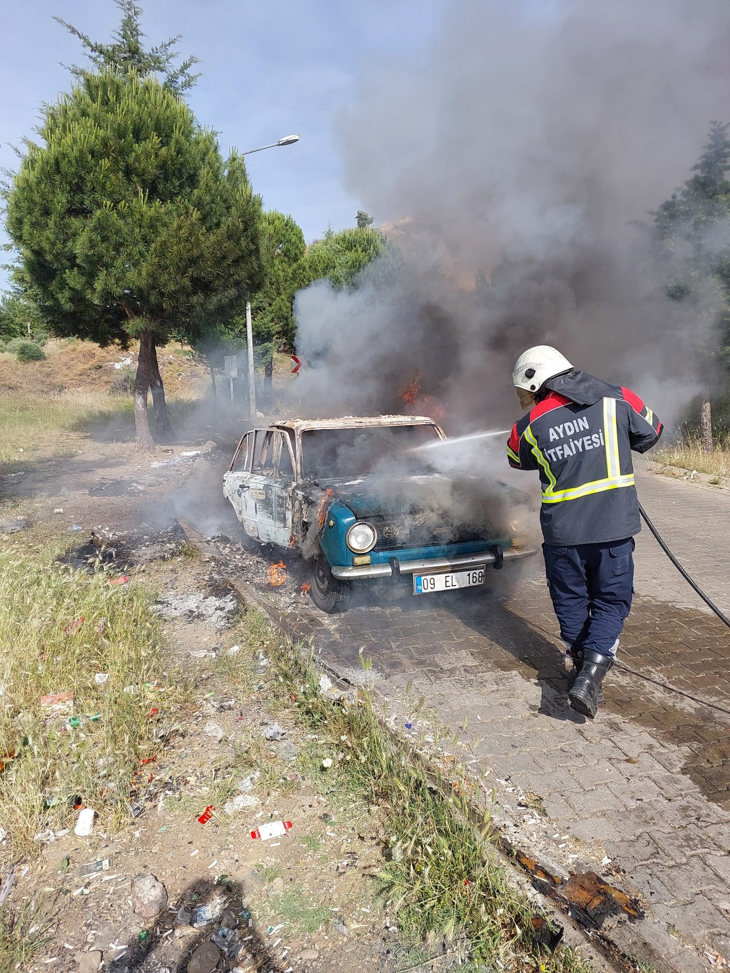 Aydın’da Otomobil Alev Alev Yandı (5)-1
