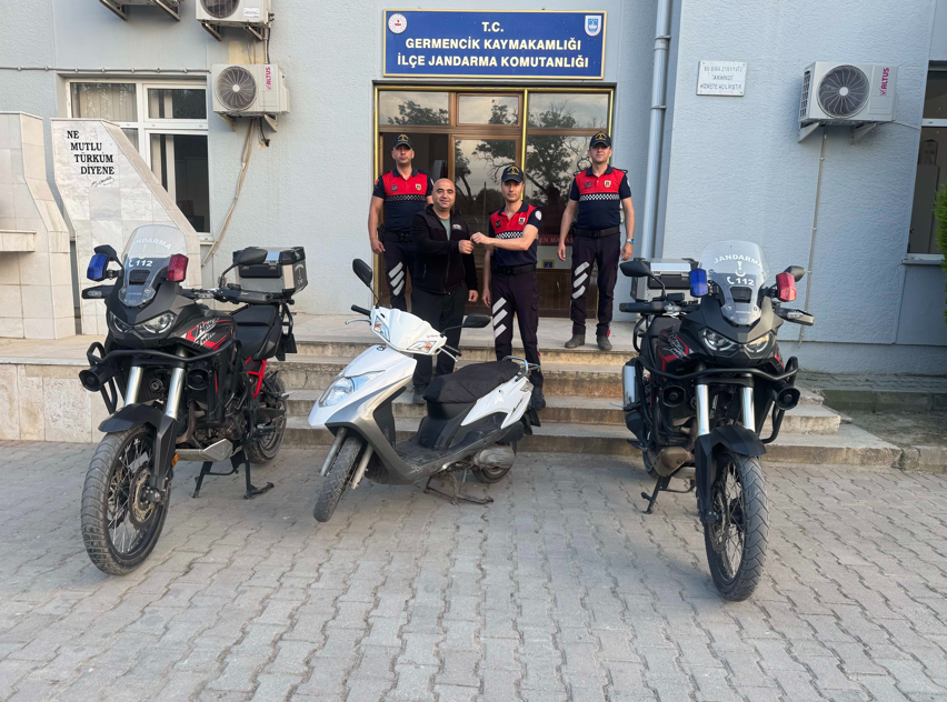 Aydın’da Plakasız Motosikletli Jandarmadan Kaçamadı