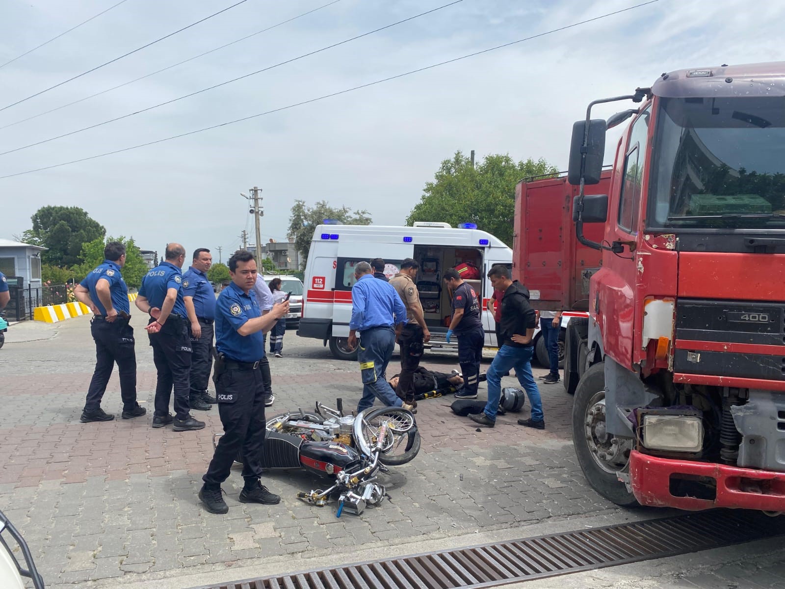 Aydın’da Tır Ile Motosiklet Çarpıştı (3)