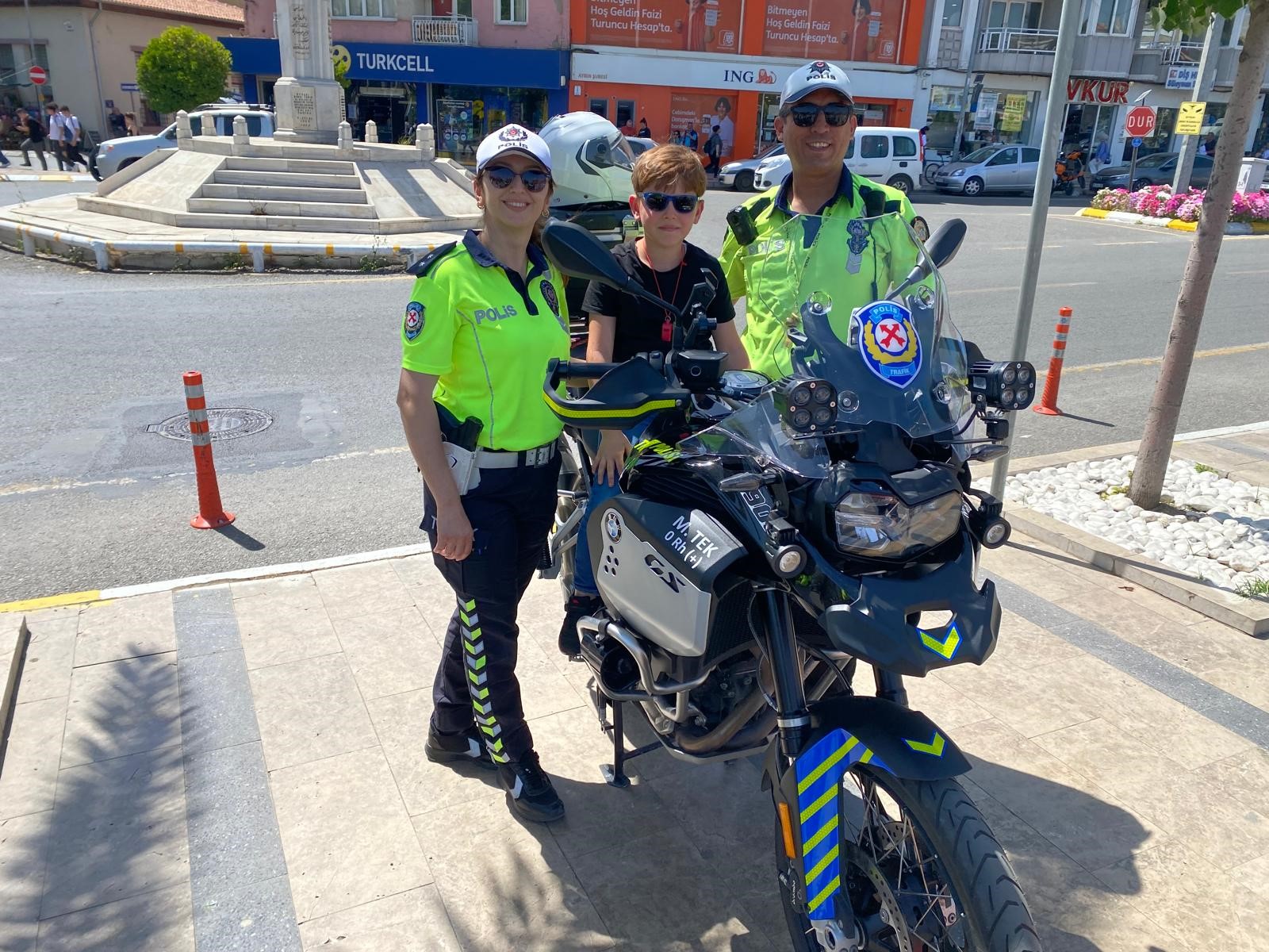 Aydın’da Trafik Ekiplerinden Önemli Bilgilendirme (3)