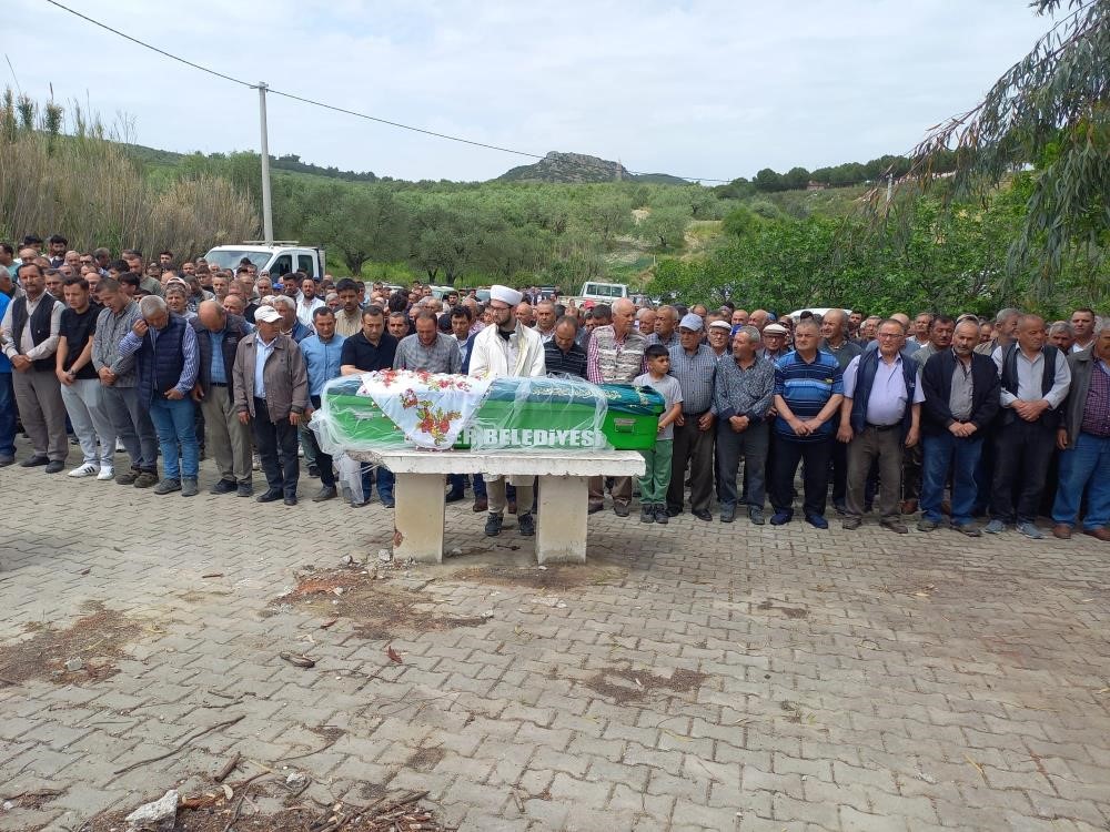 Aydın’daki Kazada Hayatını Kaybeden Sıla Duvağıyla Son Yolculuğuna Uğurlandı