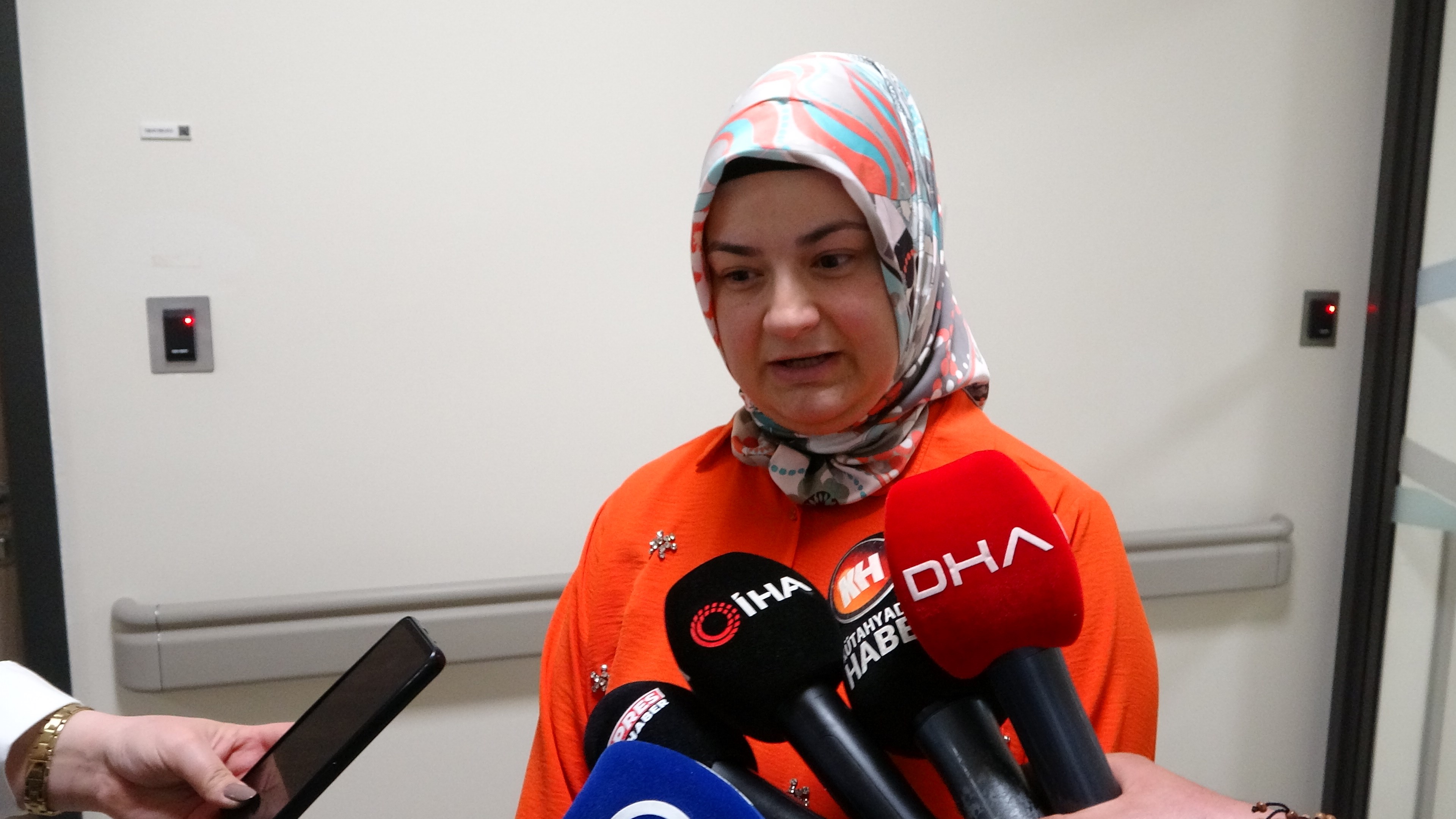 Boynunda Dev Tümörle Doğan Bebek Hayata Tutundu (5)